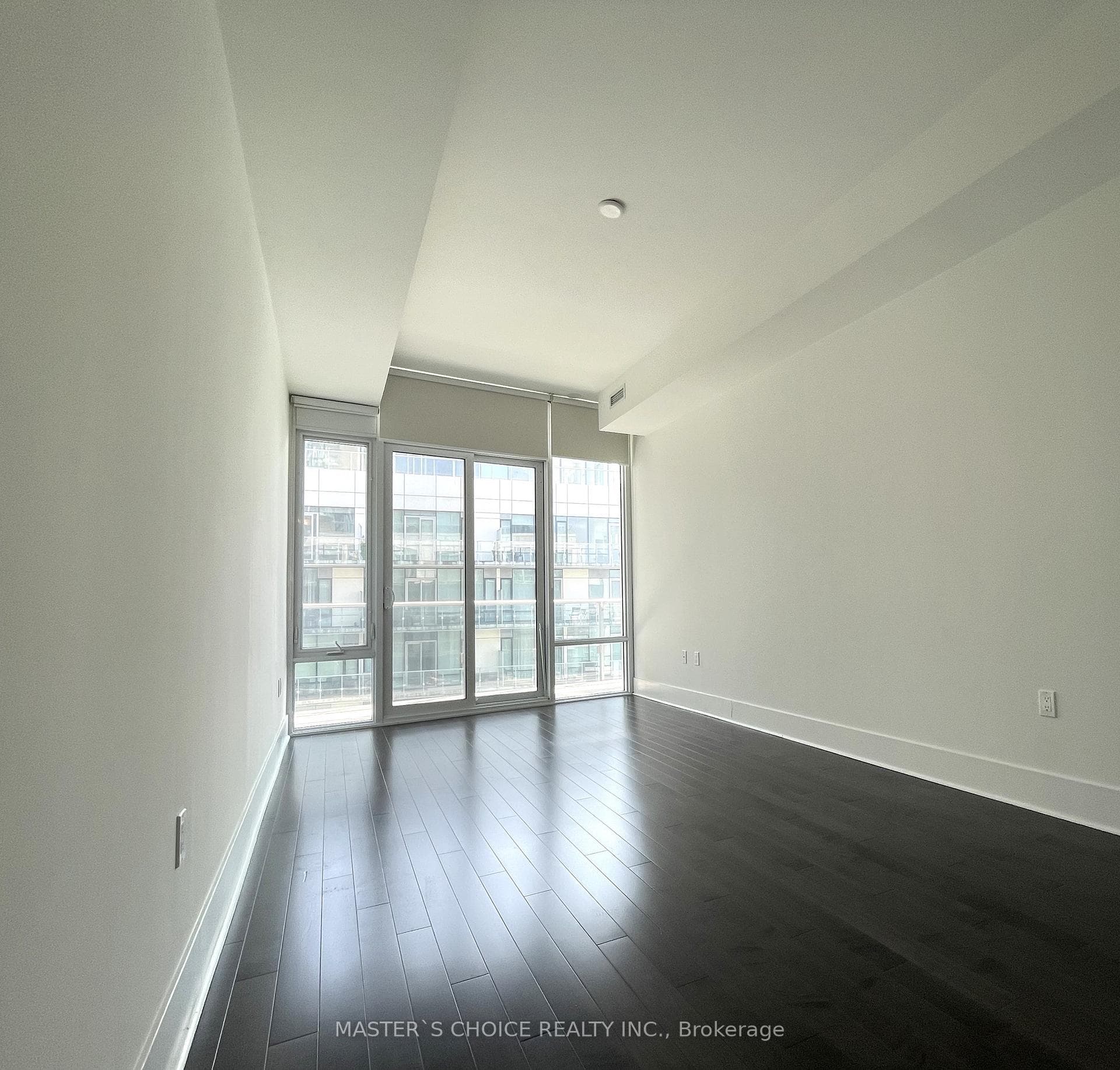 29 Queens Quay Unit 1016 photo 11