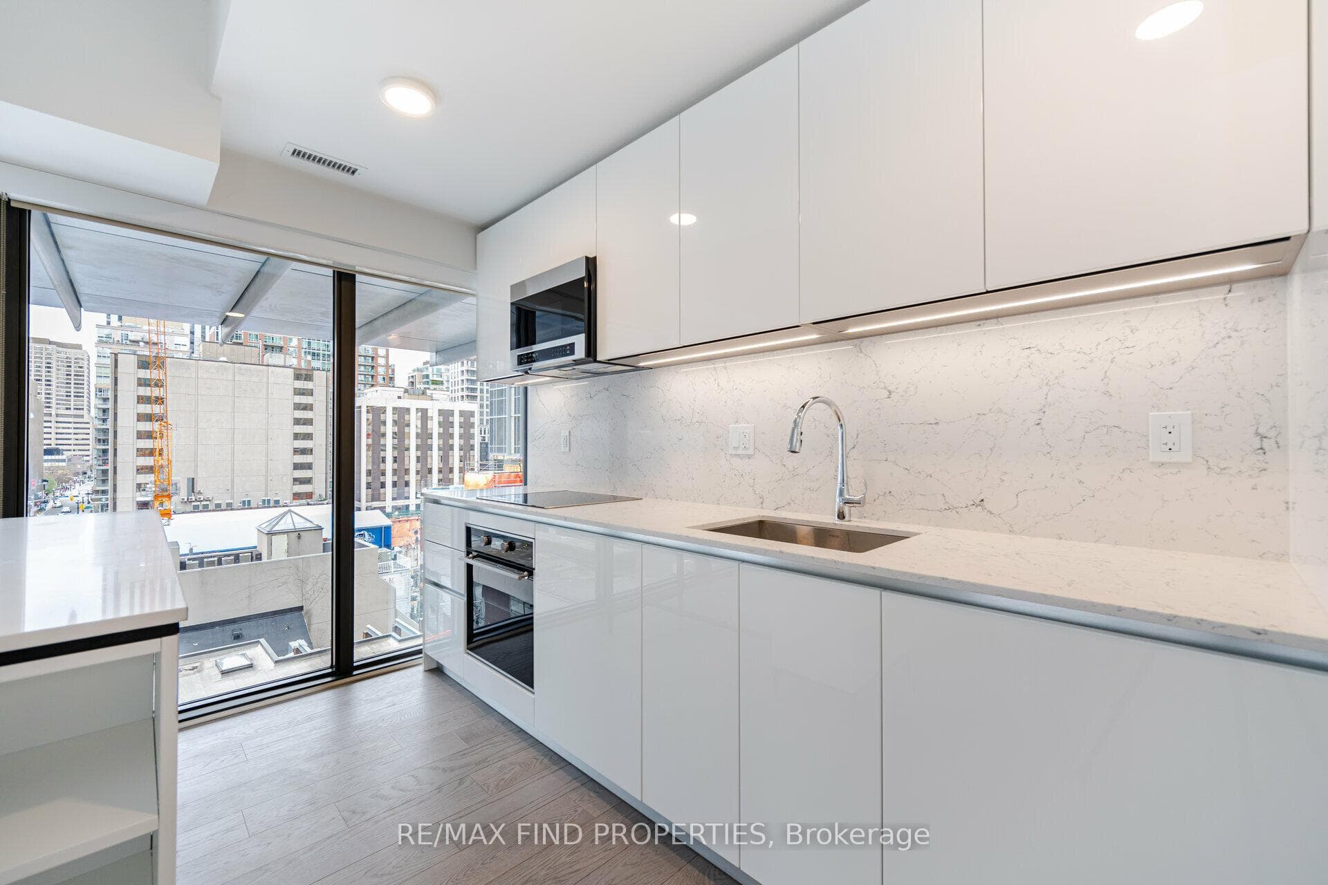 8 Cumberland Street Unit 602 photo 9