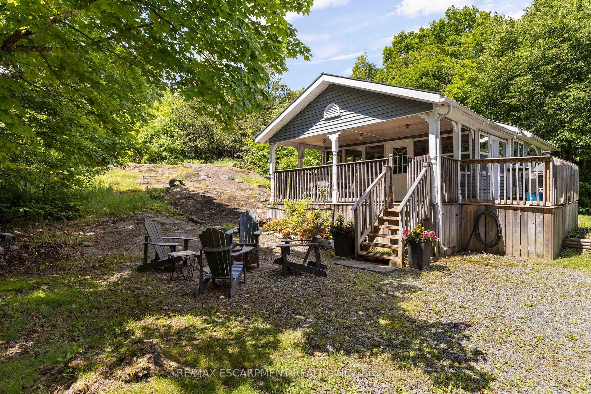 545 HURDVILLE Road photo 4