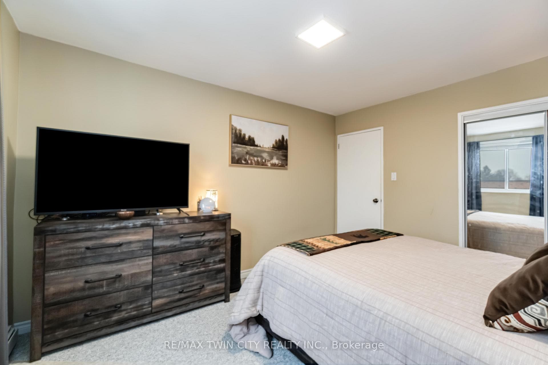 100 Breckenridge Drive Unit 303 photo 31