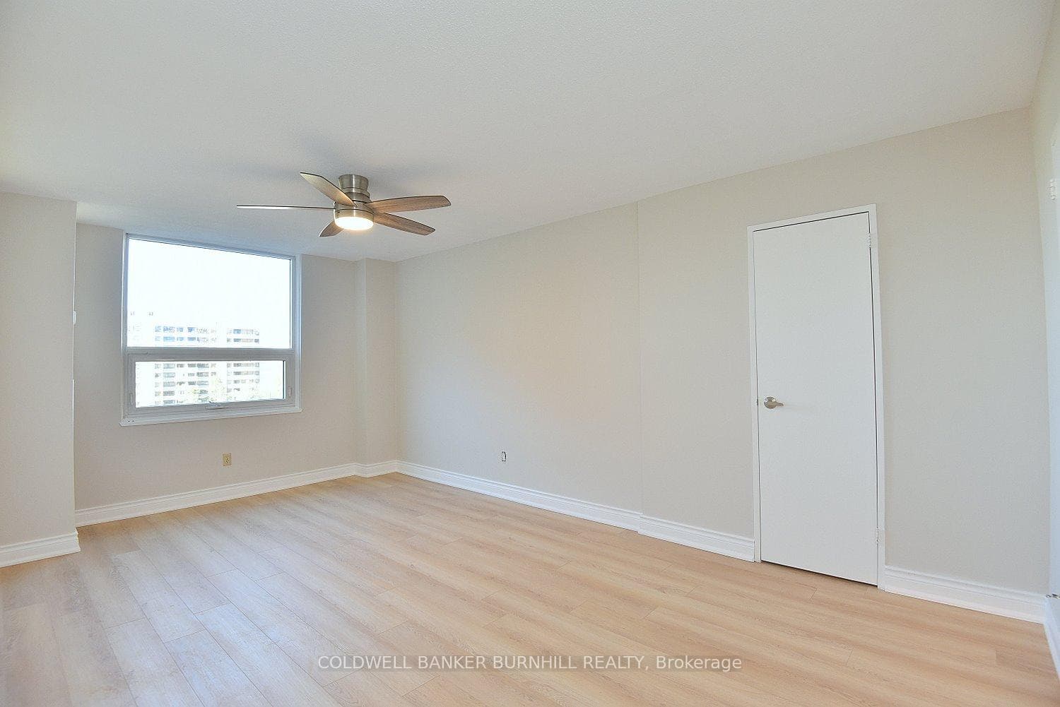 627 The West Mall N/A Unit 802 photo 21