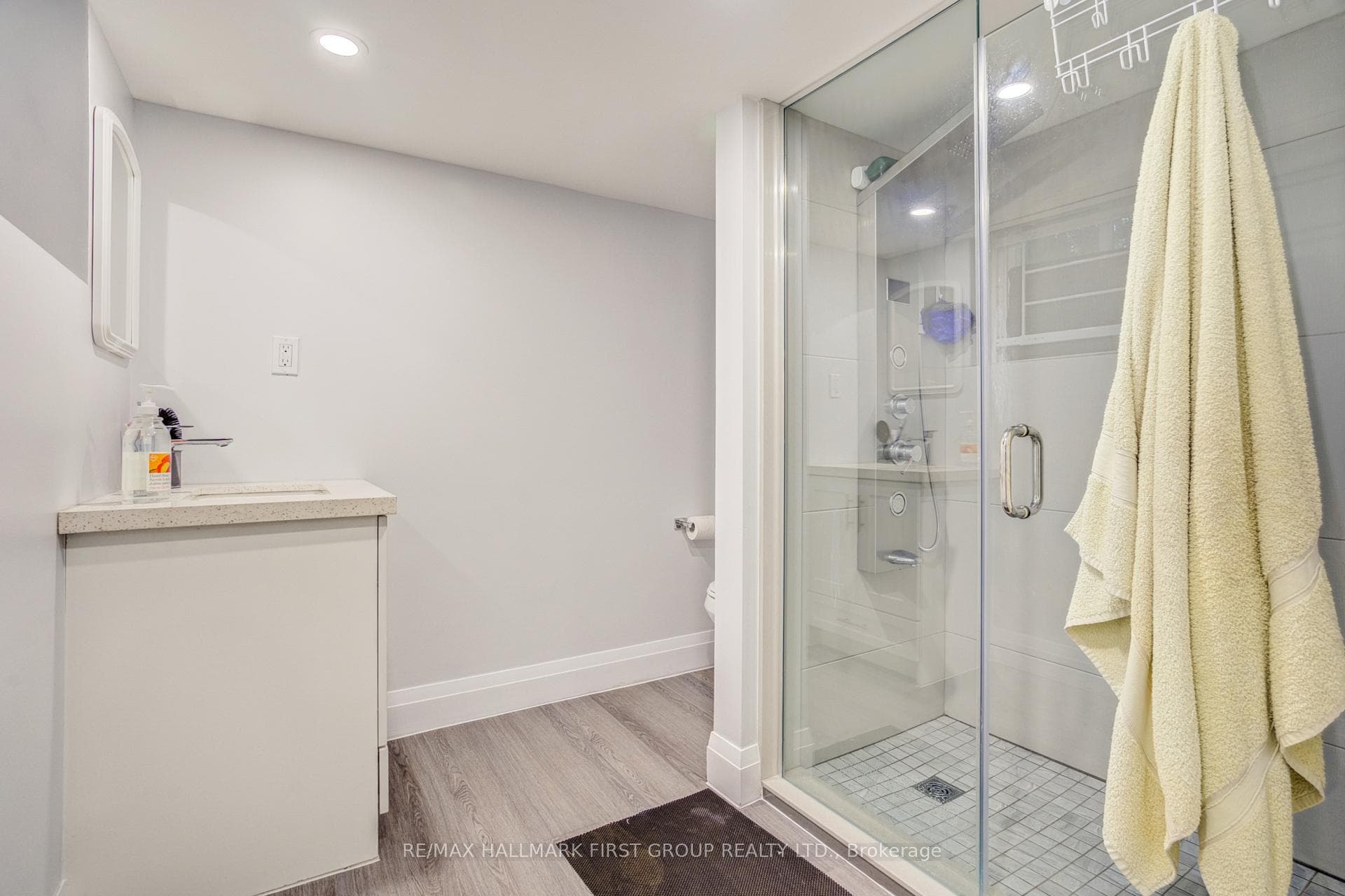 1395 Hurontario Street photo 31