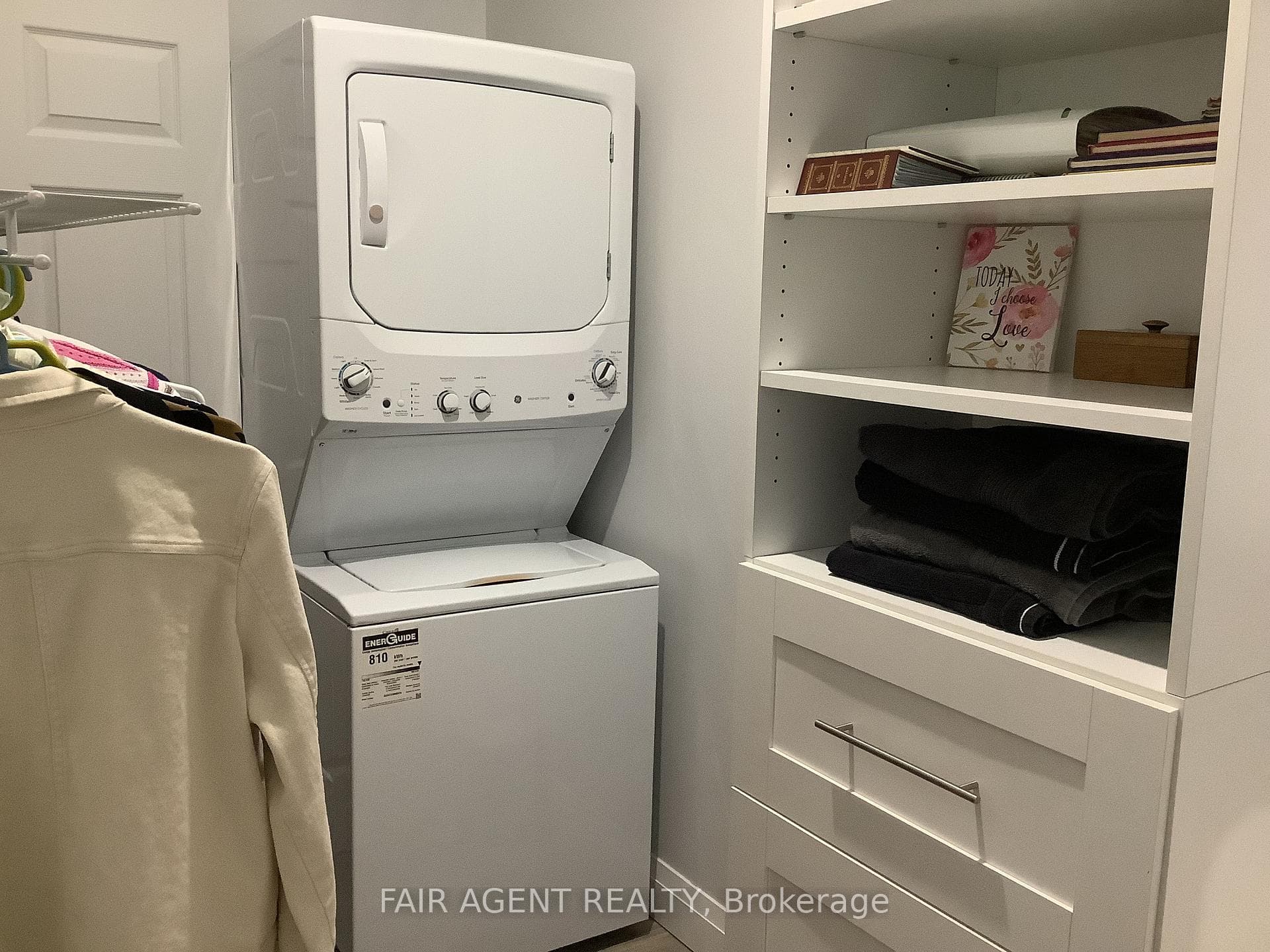 255 Albert Street Unit 2 photo 11