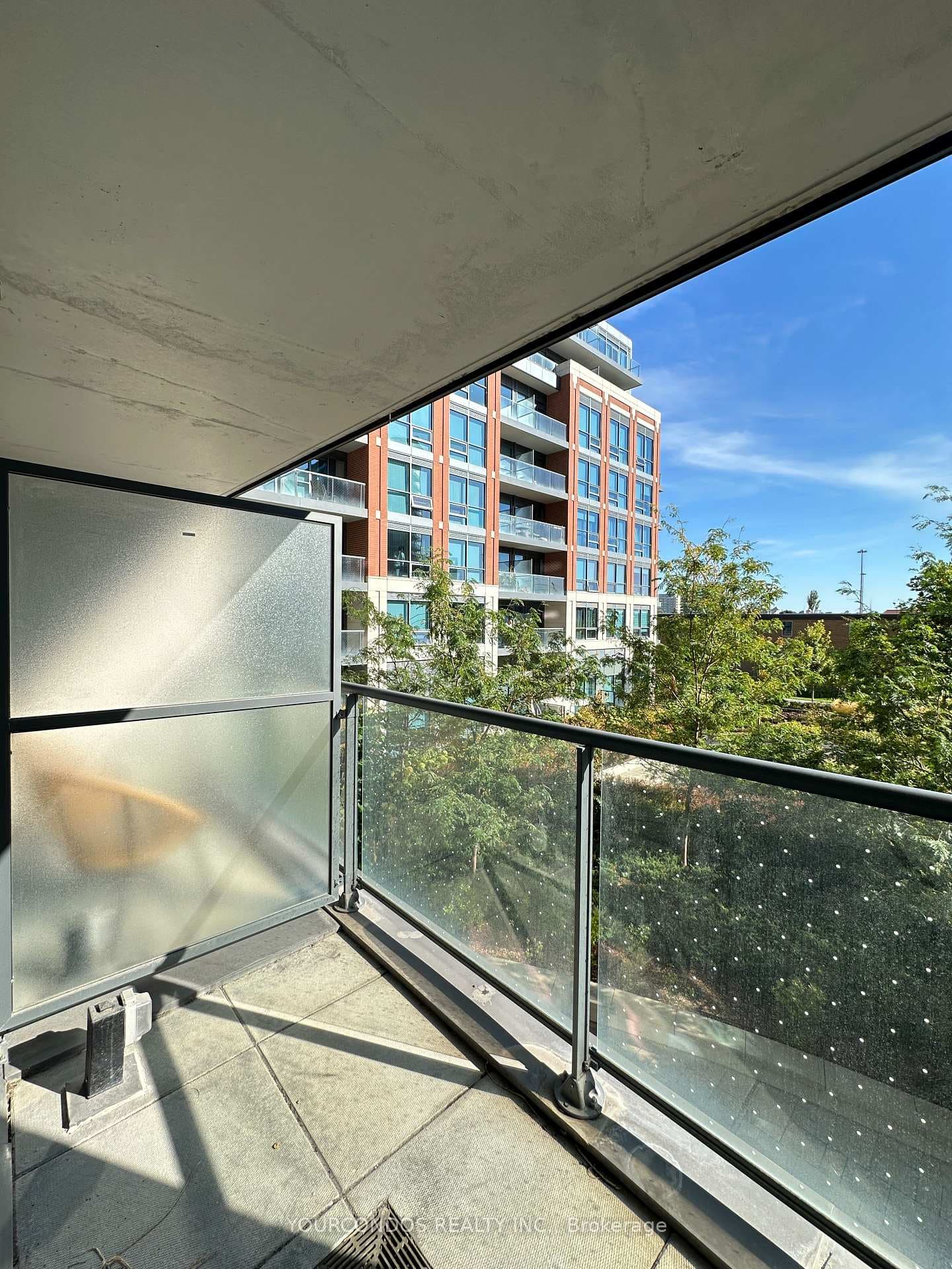 31 TIPPETT Road Unit 228 photo 16