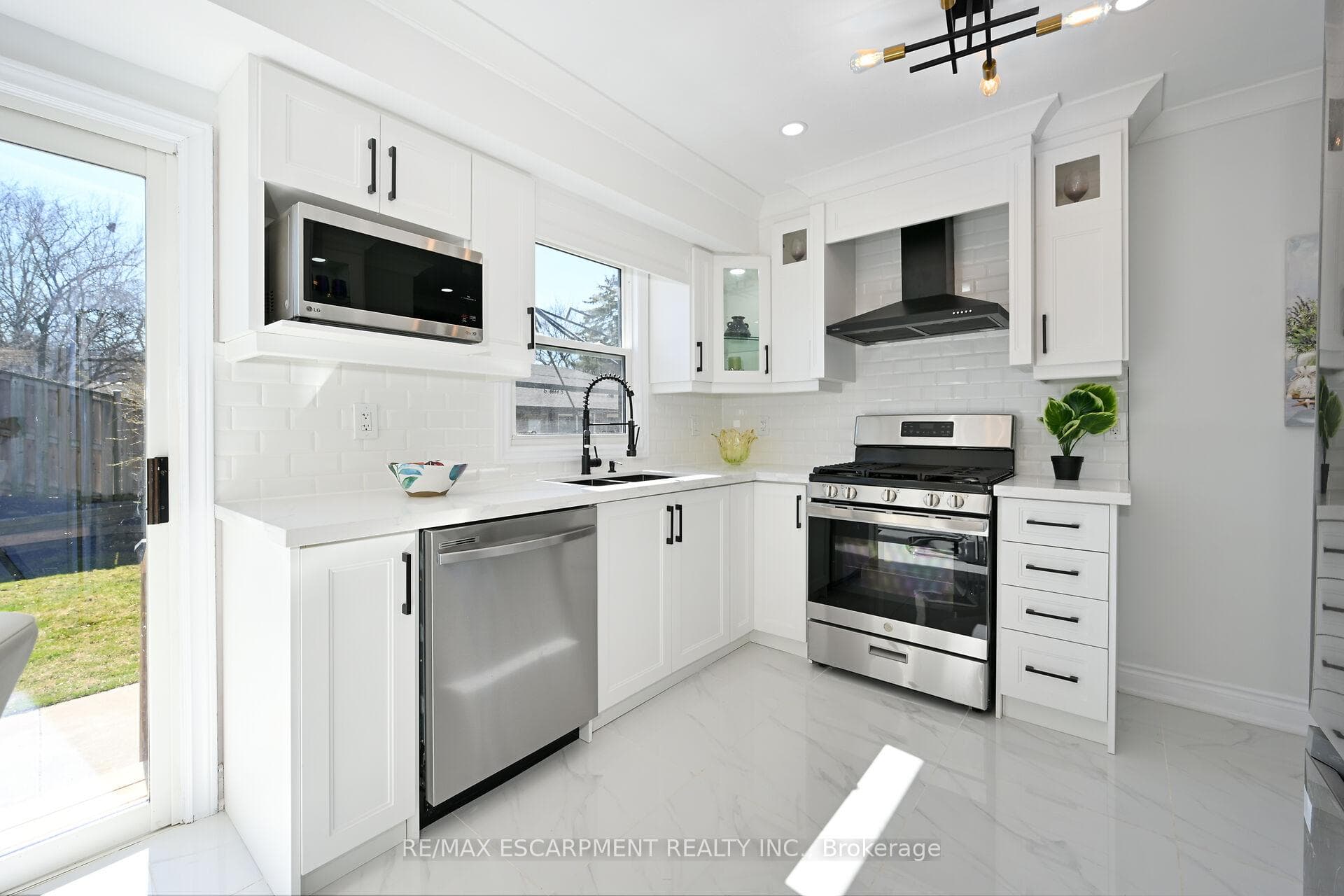 4 Passmore Street photo 3