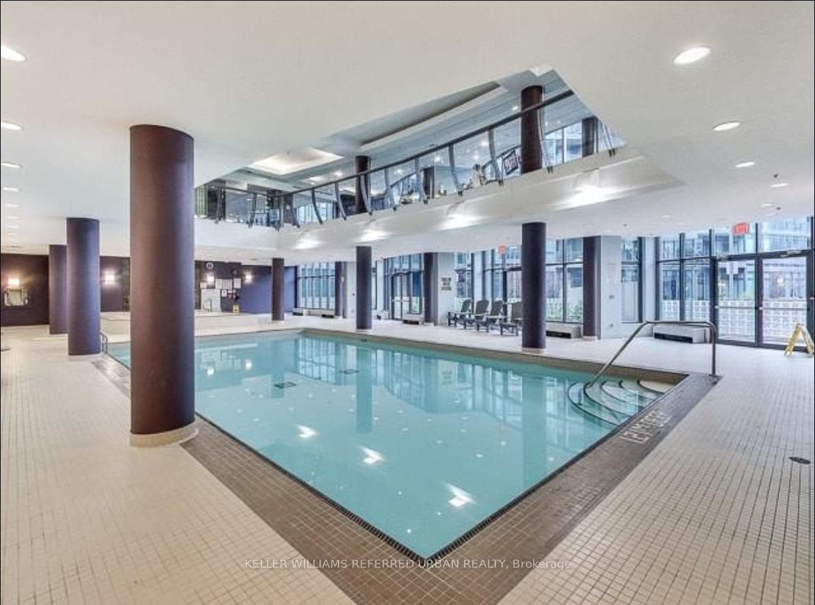 219 Fort York Boulevard Unit 2404 photo 16