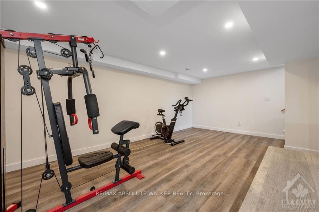 266 STARLIGHT Place photo 21
