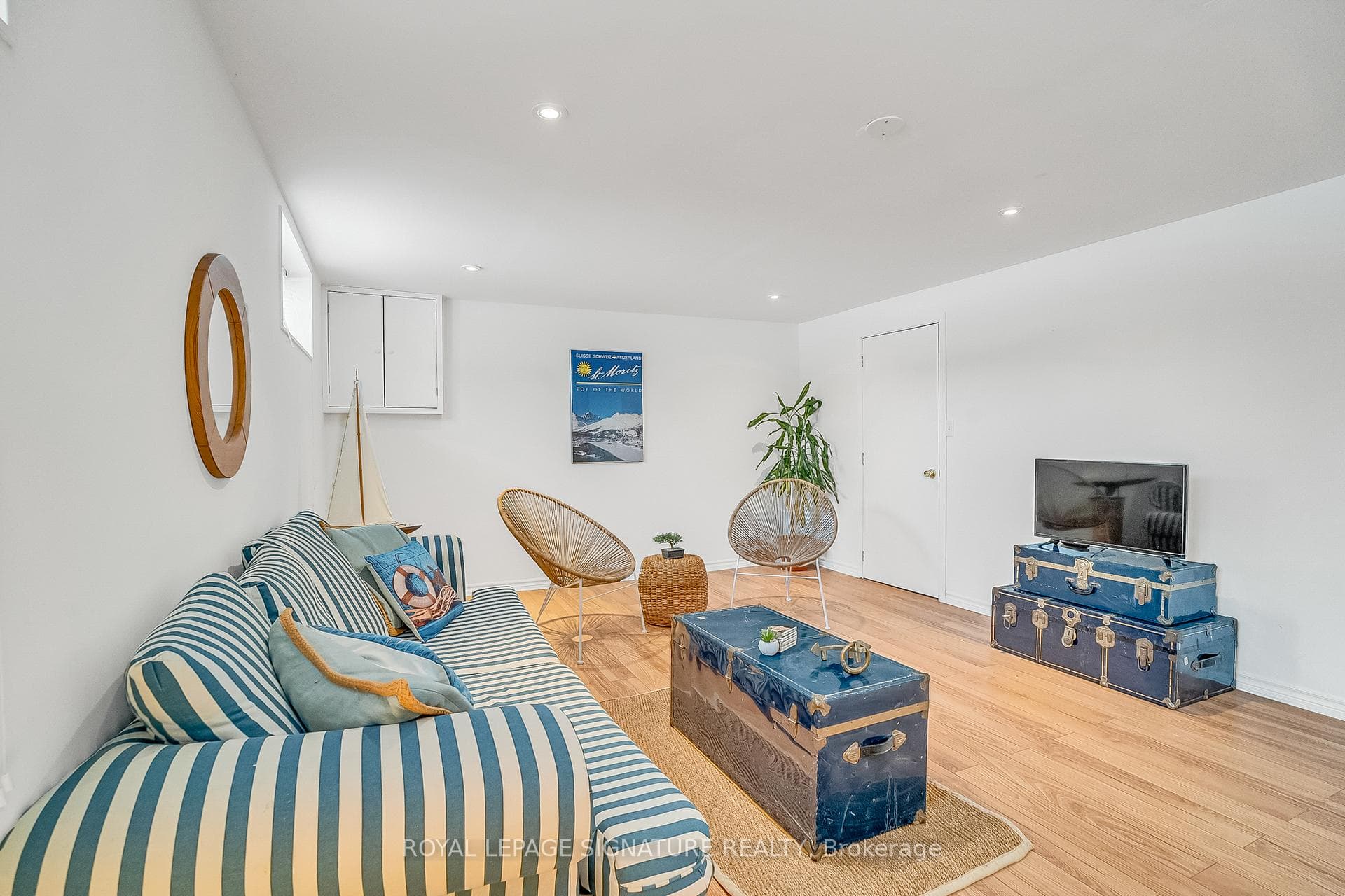 96 Elvaston Drive photo 33