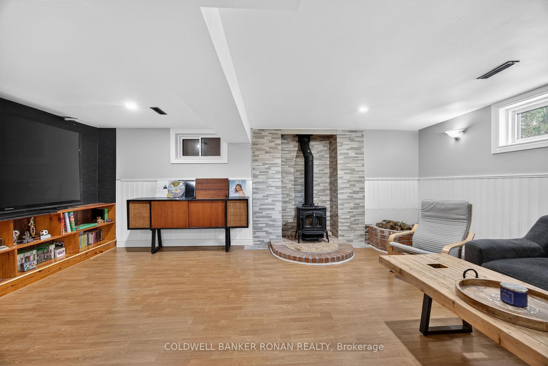 191 Ellwood Drive photo 24