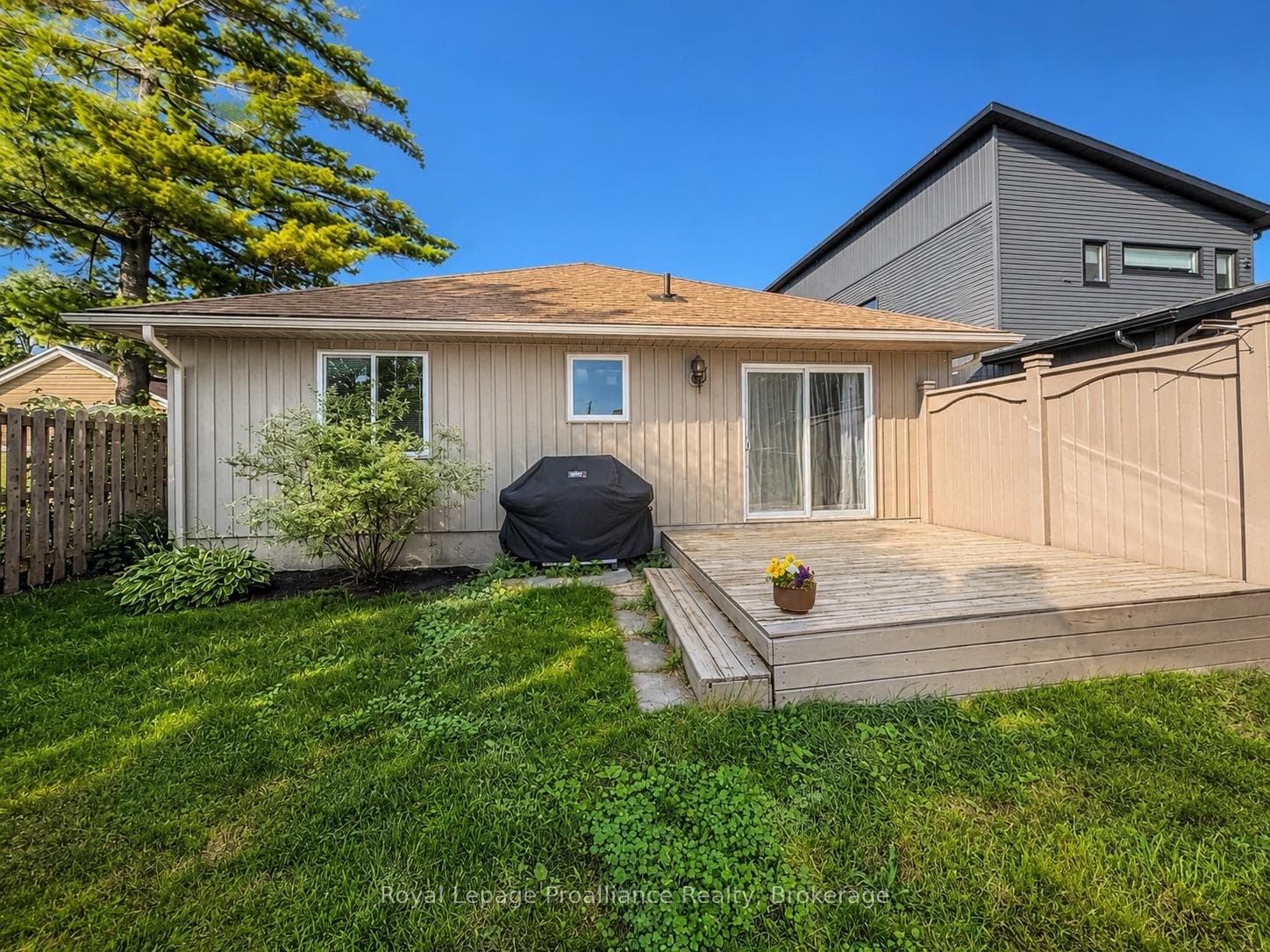 54 South John Street photo 17