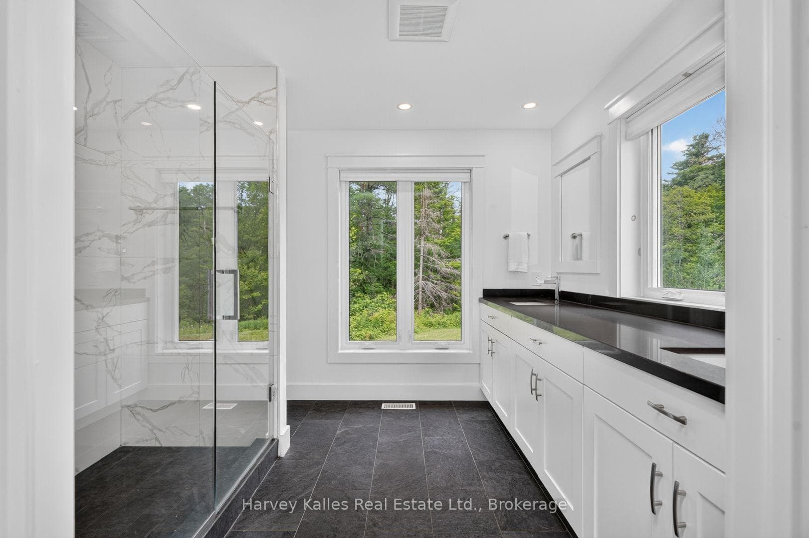 Primary 4pc ensuite