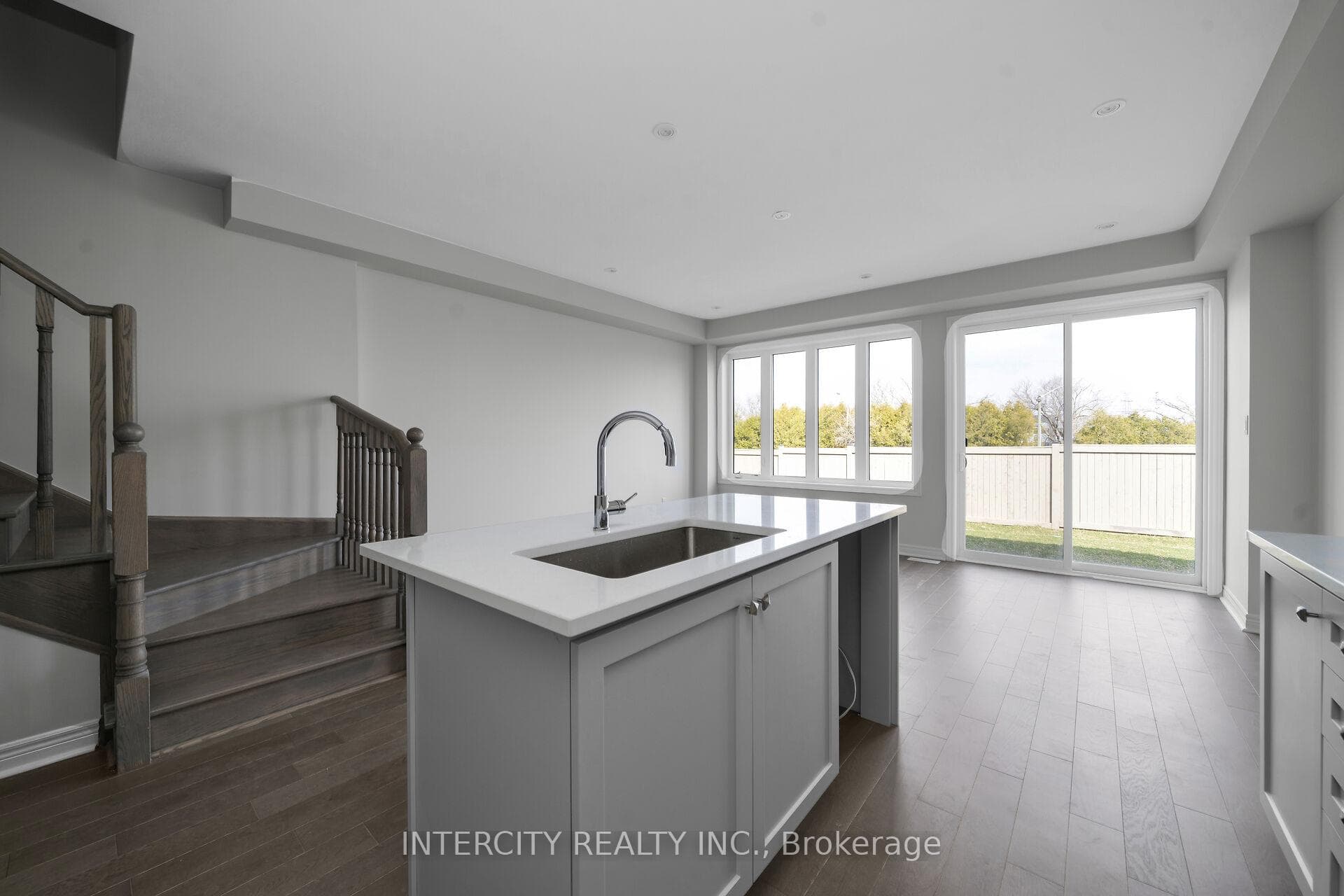 55 Johann Drive photo 13
