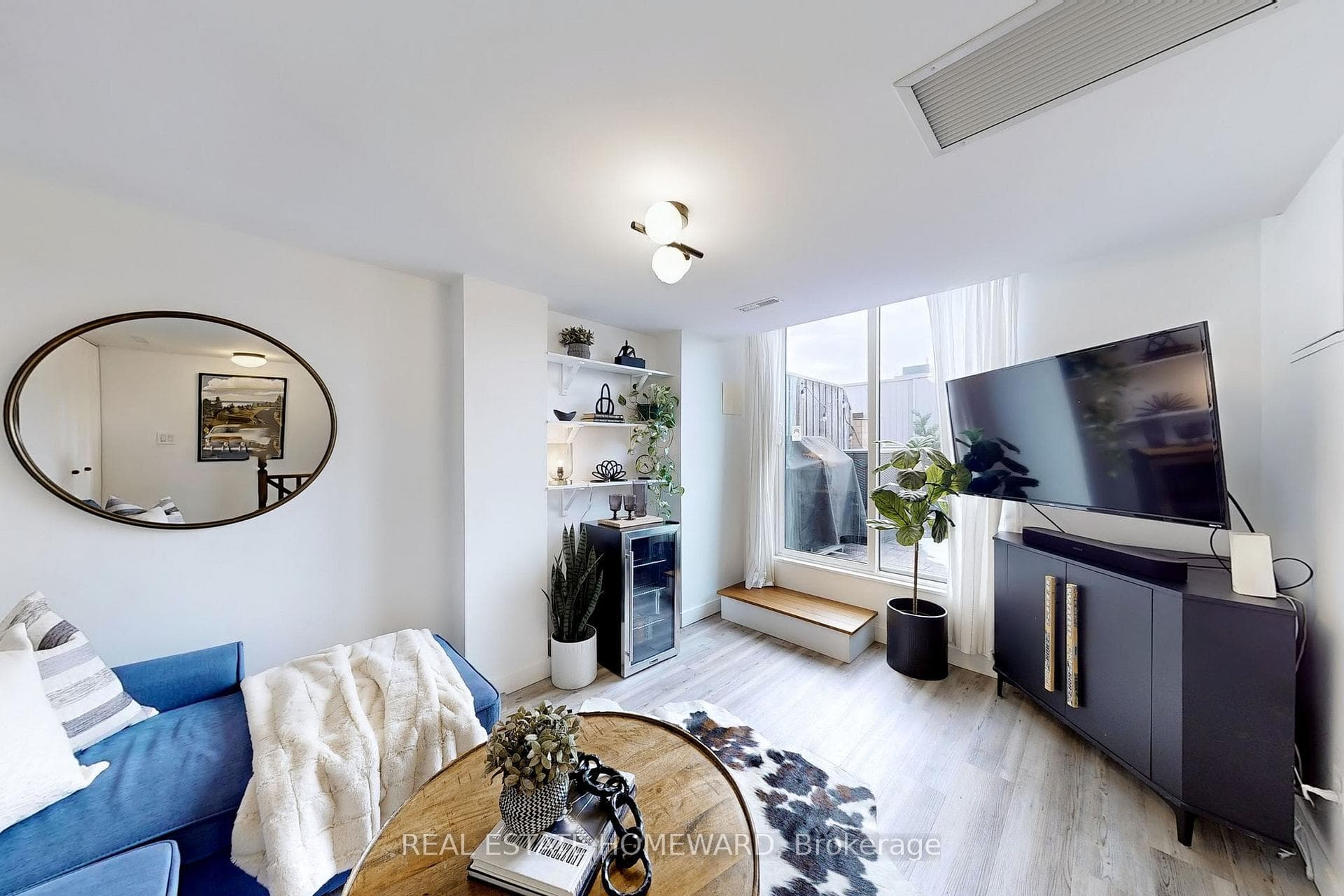 21 Ruttan Street Unit 240 photo 32