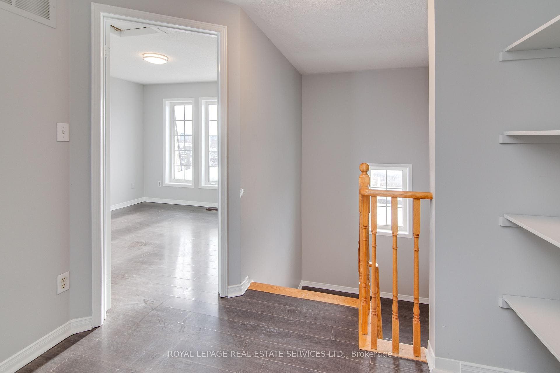 2162 St Clair Avenue photo 27