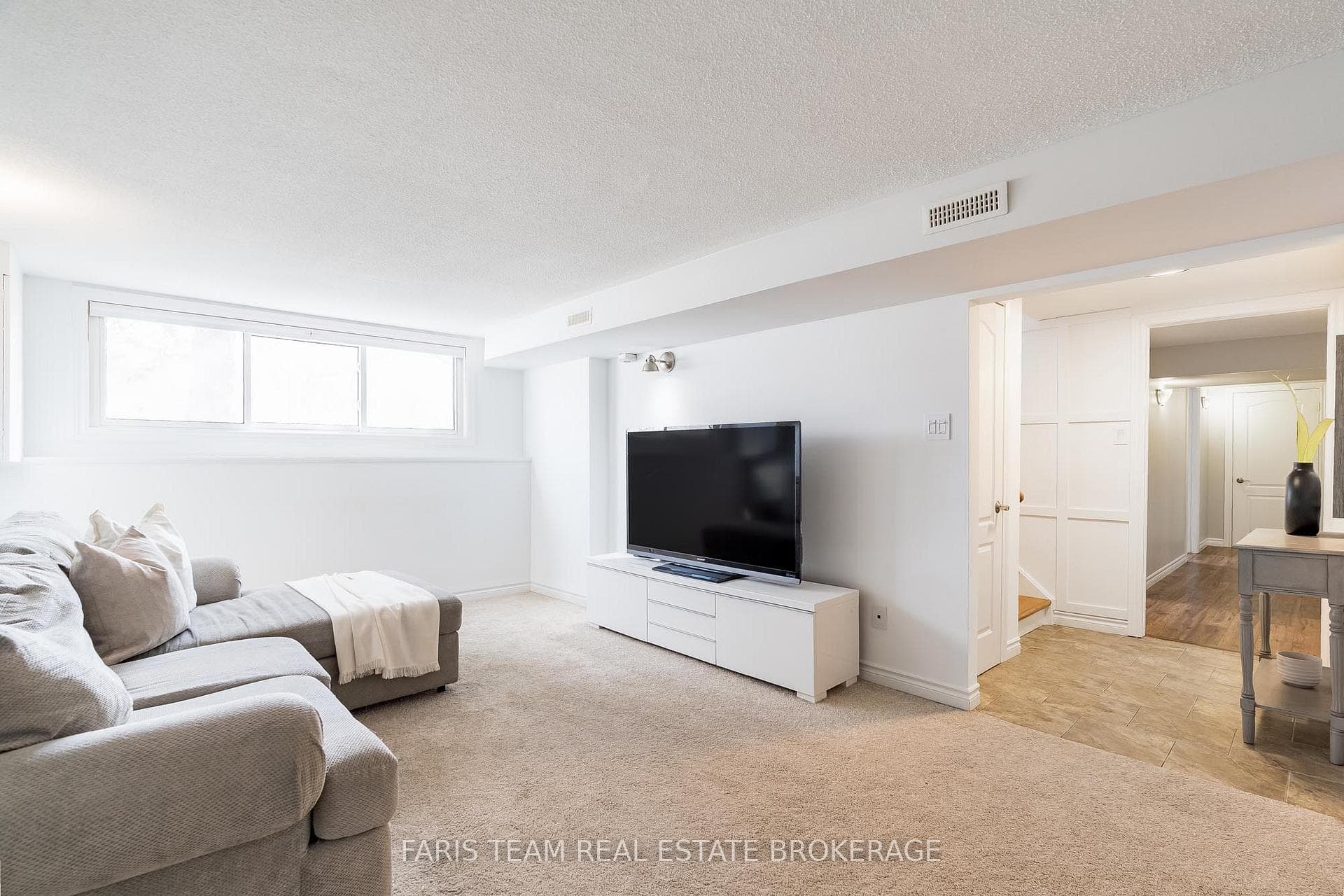 16 Wales Avenue photo 23