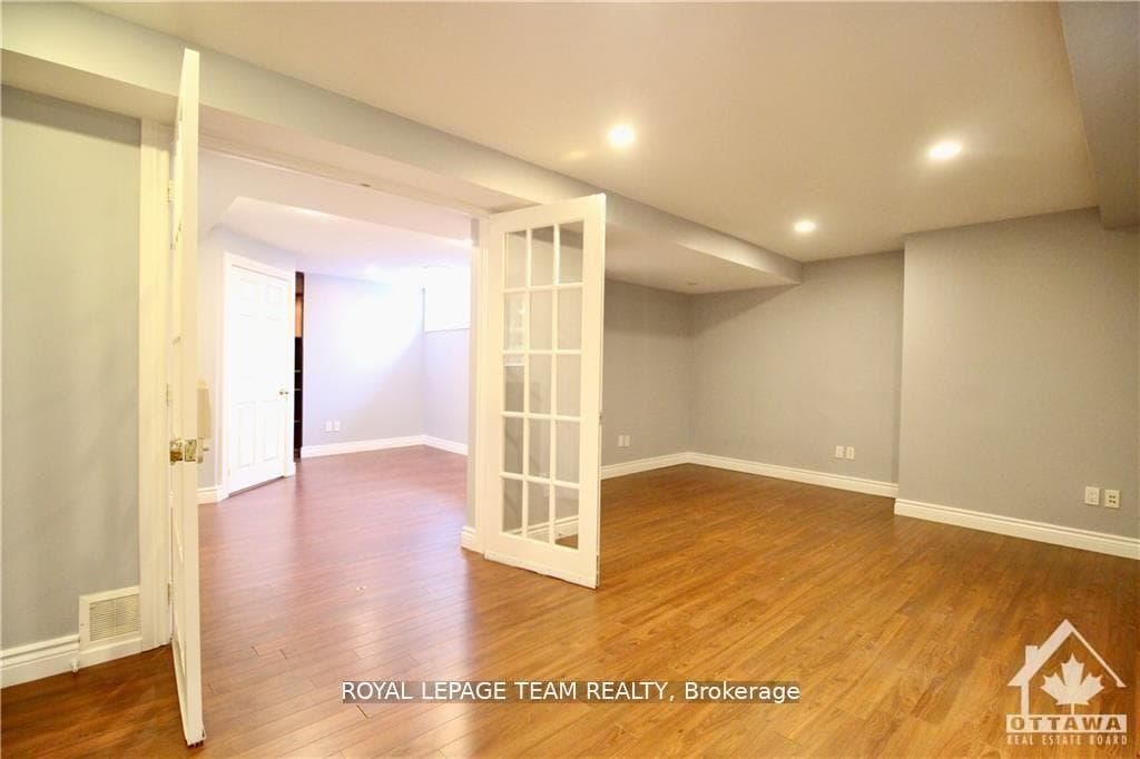 135 STONEWAY Drive photo 23
