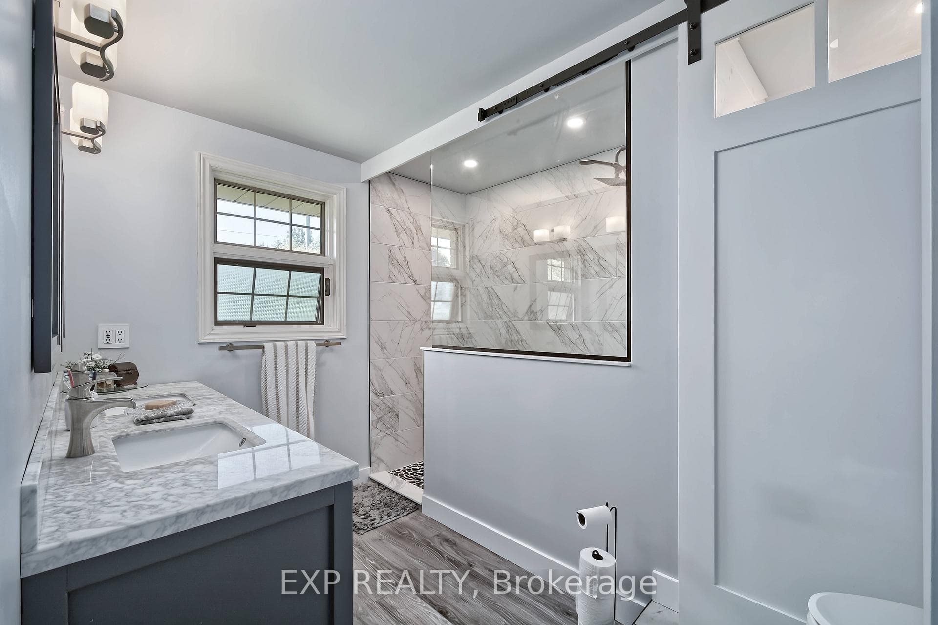 57186 Eden Line photo 34