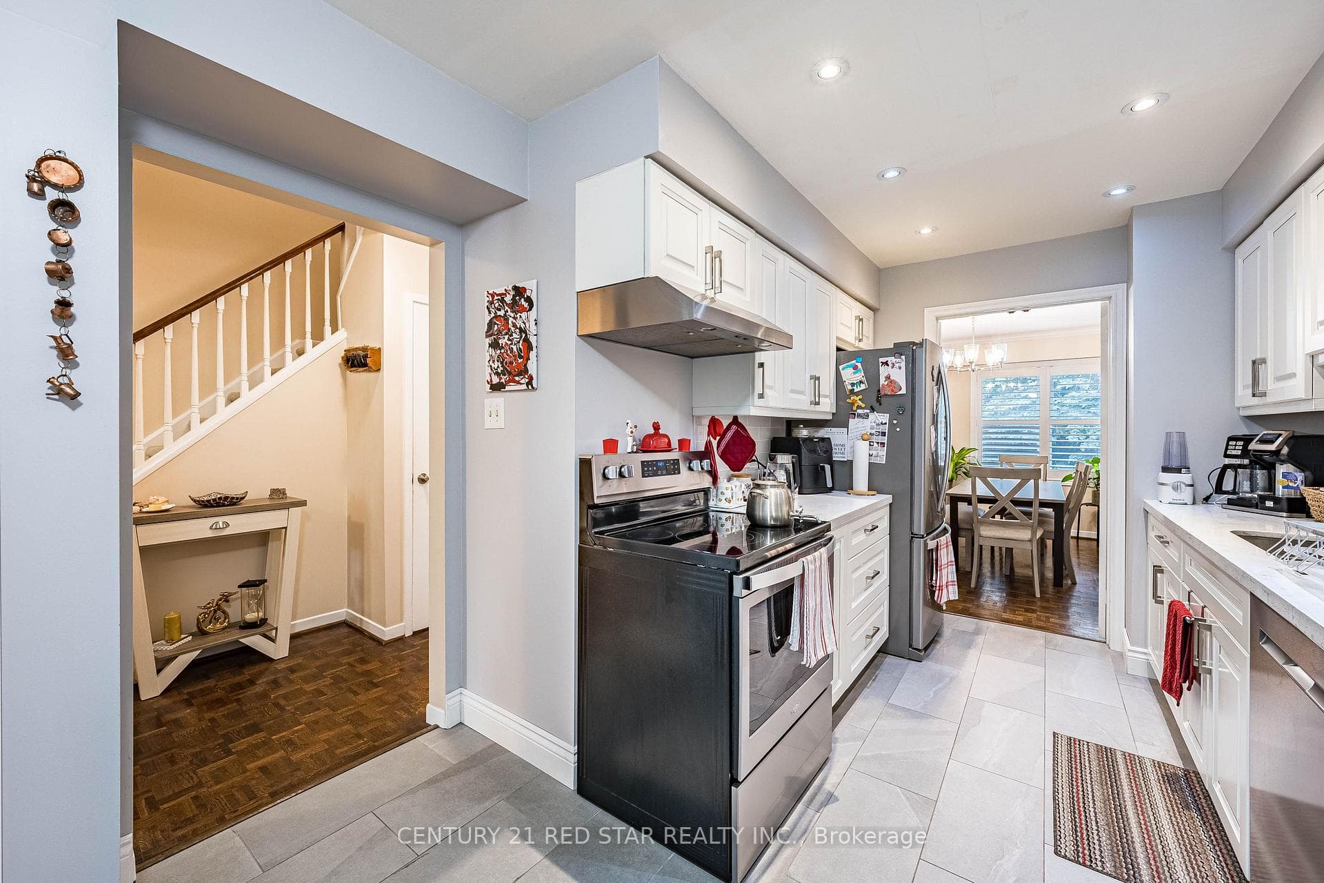 266 Simonston Boulevard photo 13