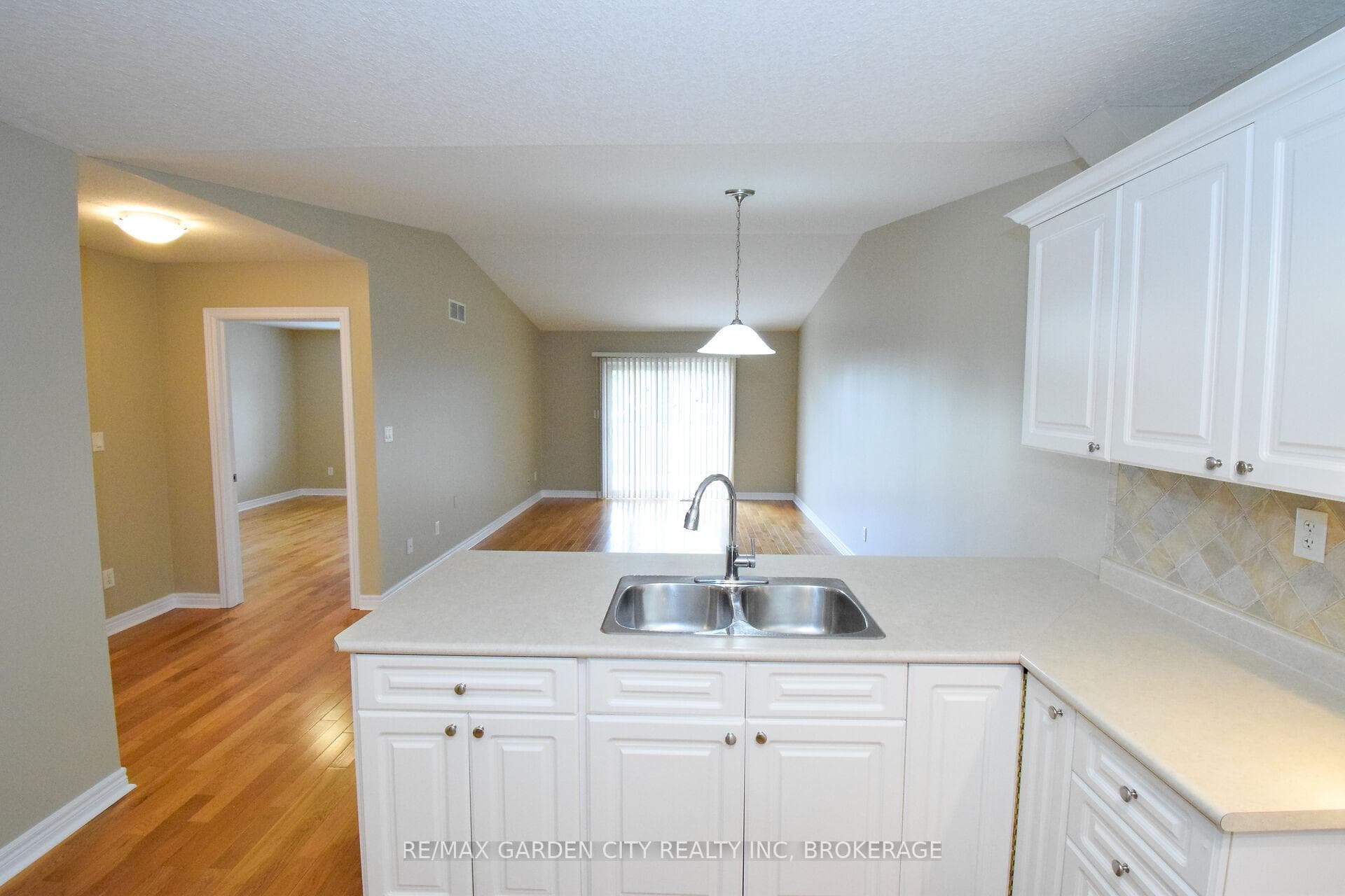 162 FIRST Street Unit 11 photo 8
