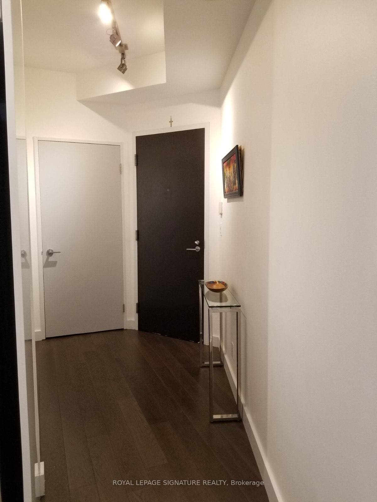 1 Shaw Street Unit 821 photo 2