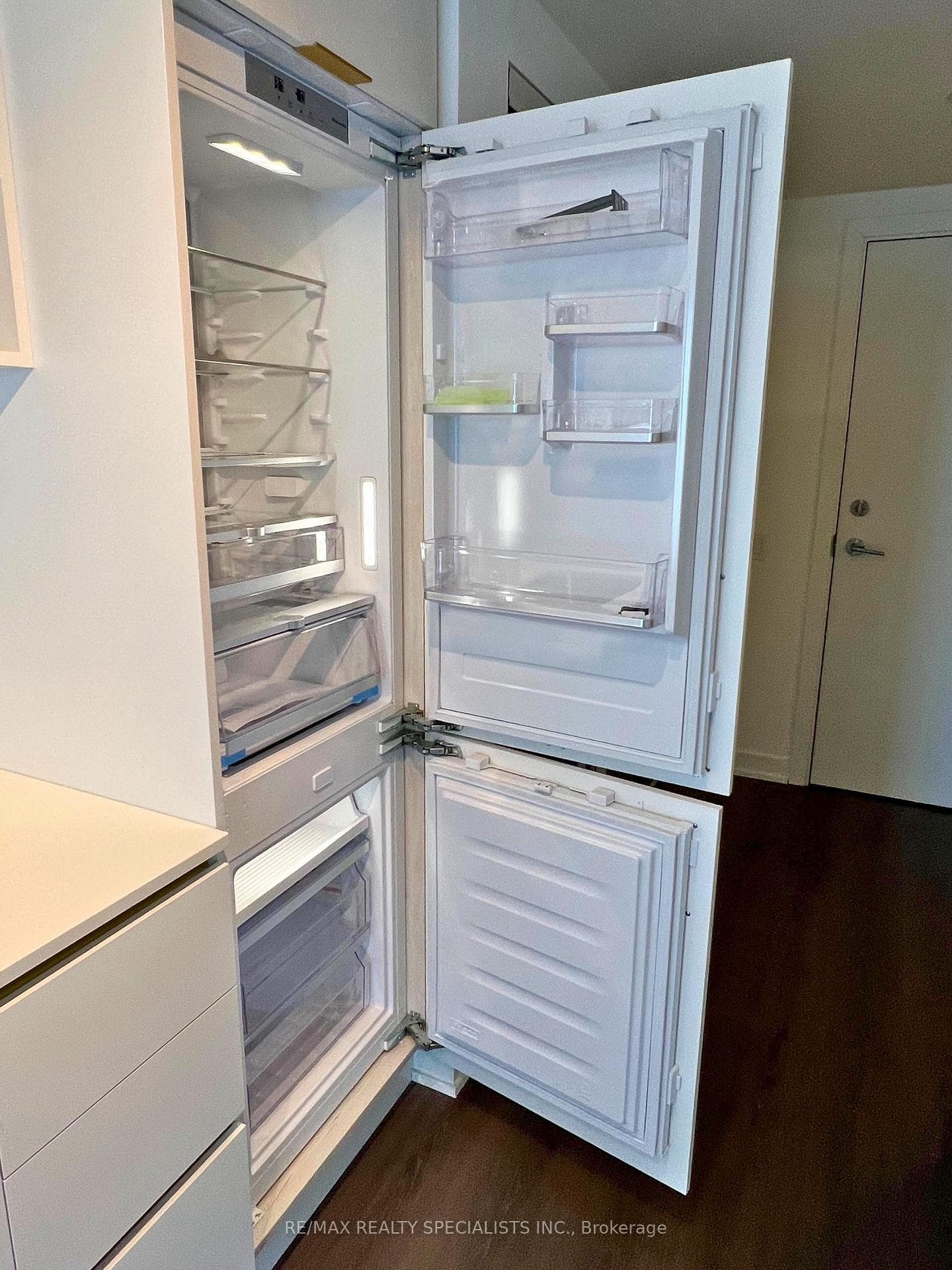 8 wellesley Street Unit 2907 photo 19