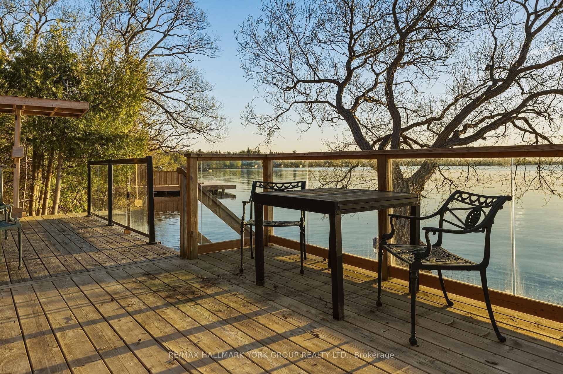 281 Hedge Road photo 47
