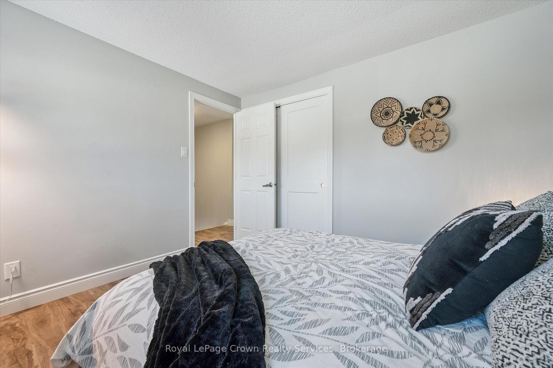 294 Westheights Drive photo 32