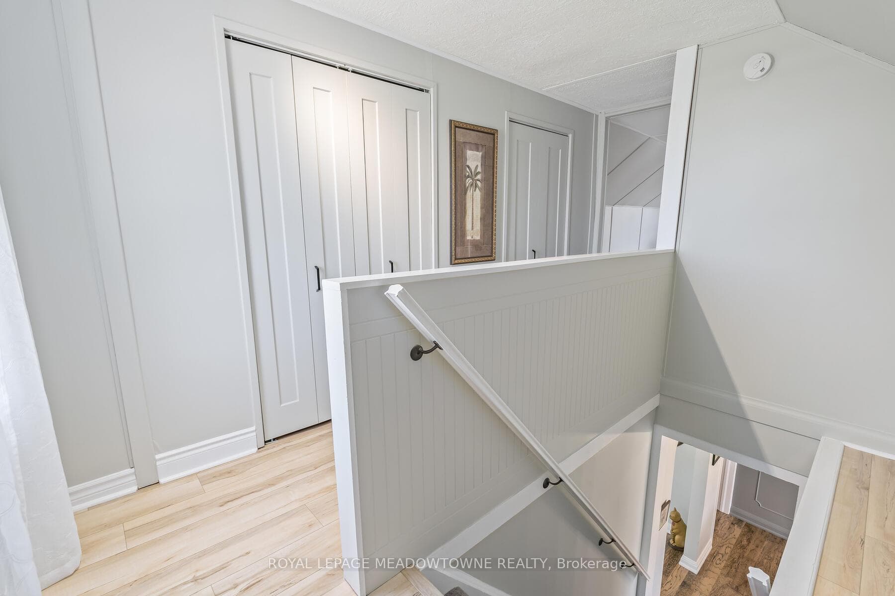 284 Maple Avenue photo 20