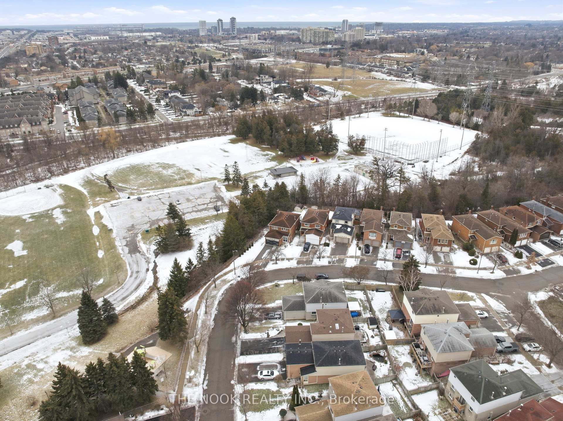 1649 Beaton Way photo 36