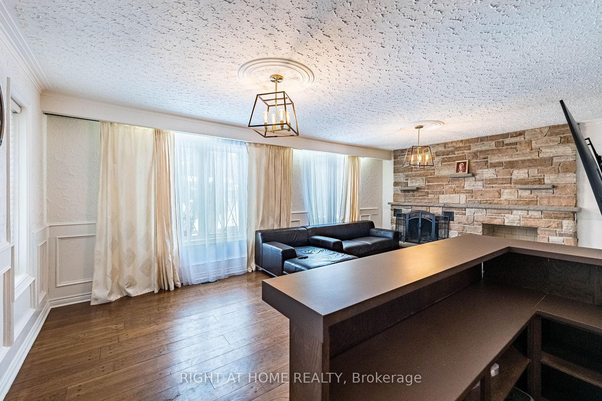 2123 Gordon Drive photo 24