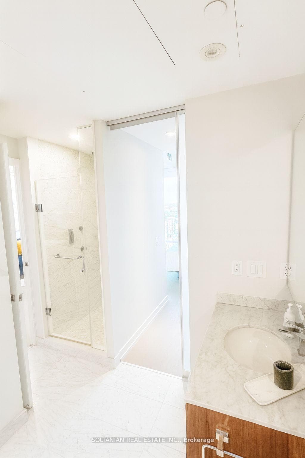 488 University Avenue Unit 5106 photo 10