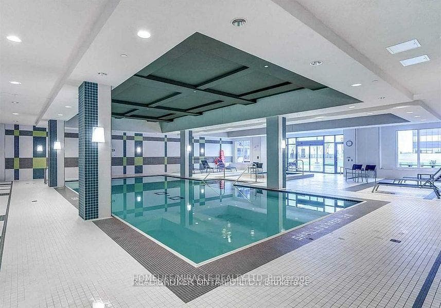 3600 Highway 7 Road Unit 1404 photo 19