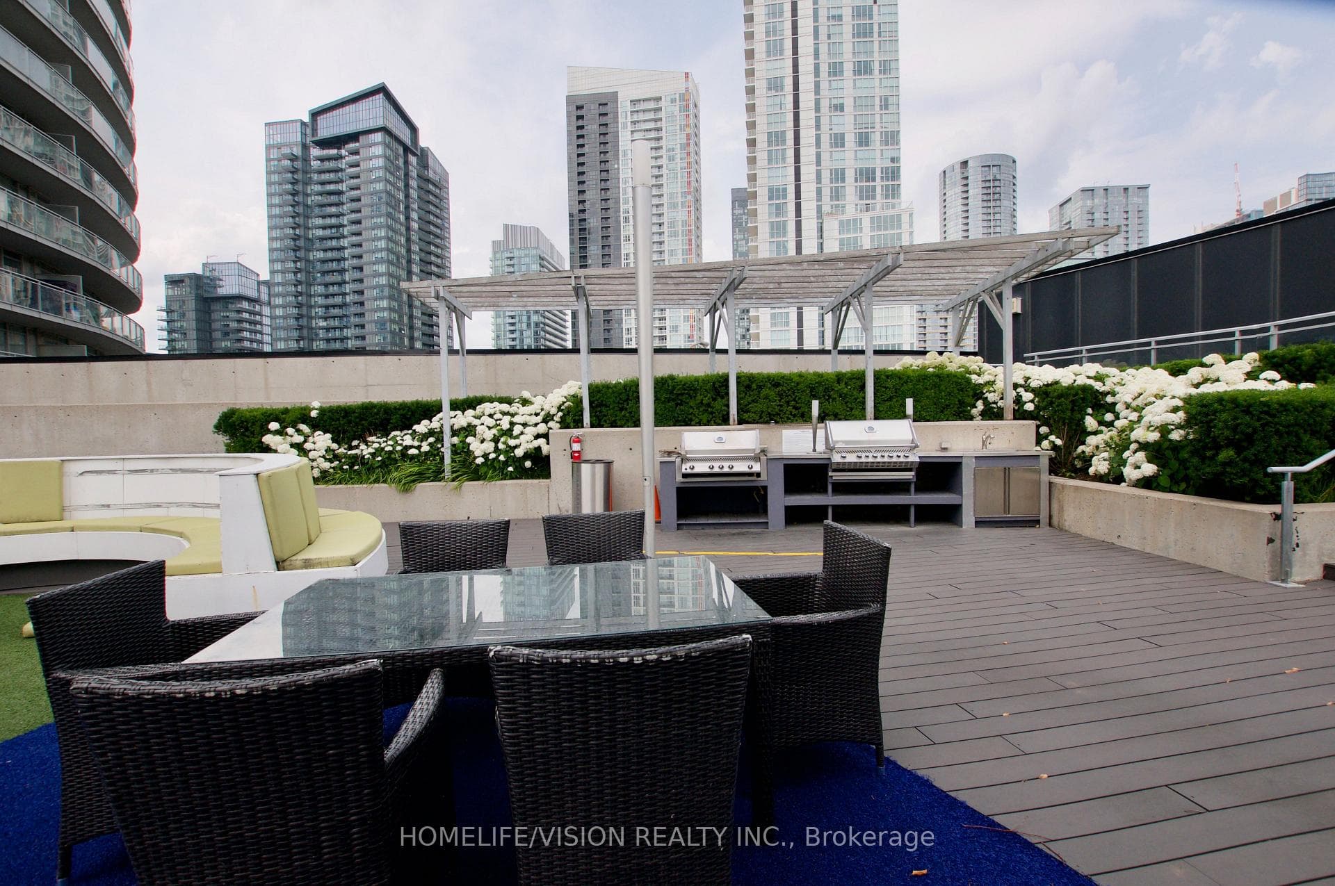38 Dan Leckie Way Unit 2116 photo 32
