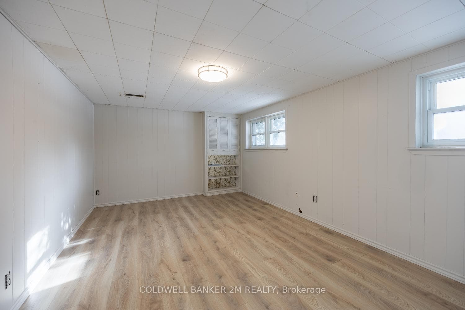 1076 Carolyn Avenue photo 28