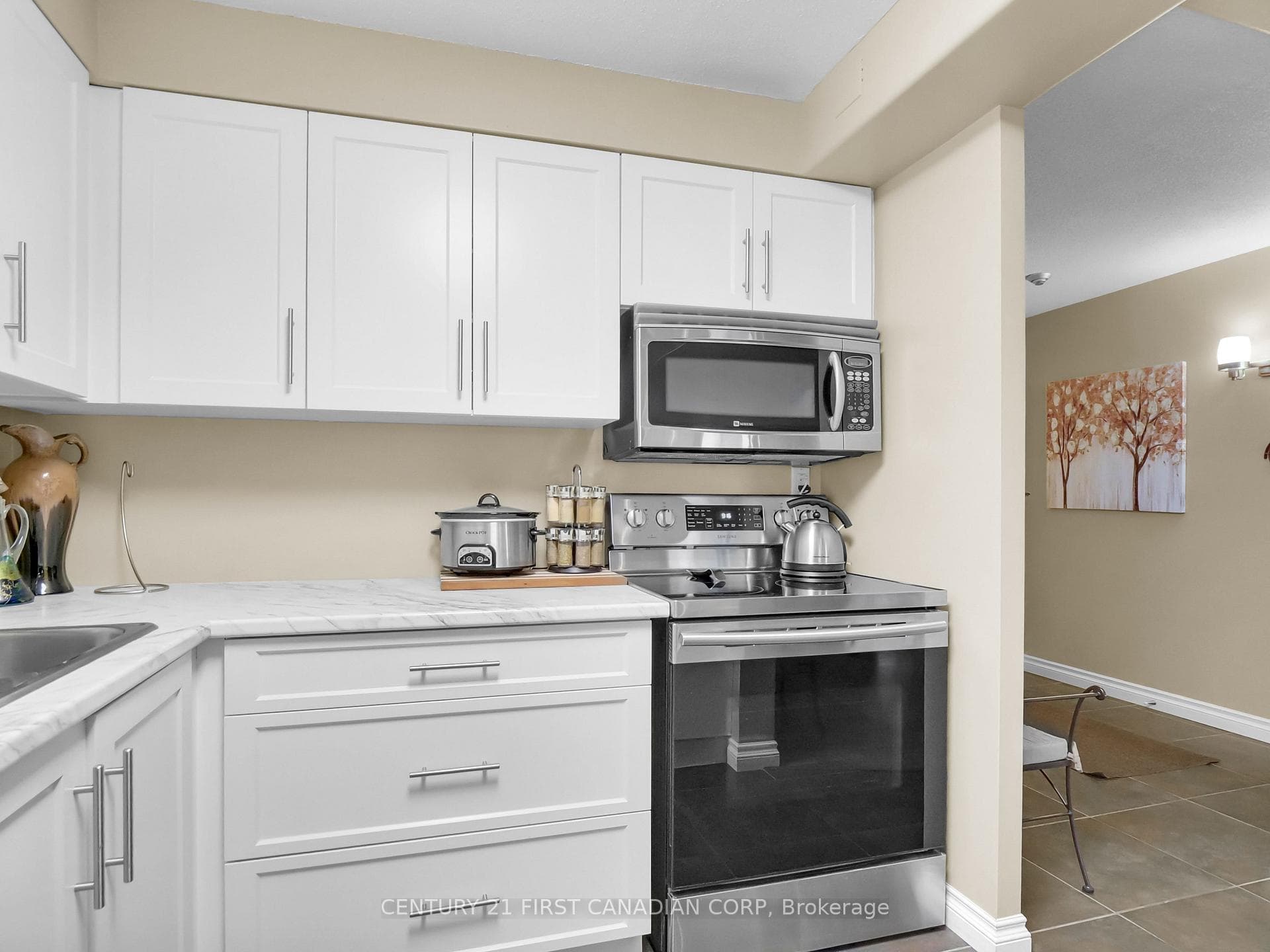 323 Colborne Street Unit 2303 photo 10
