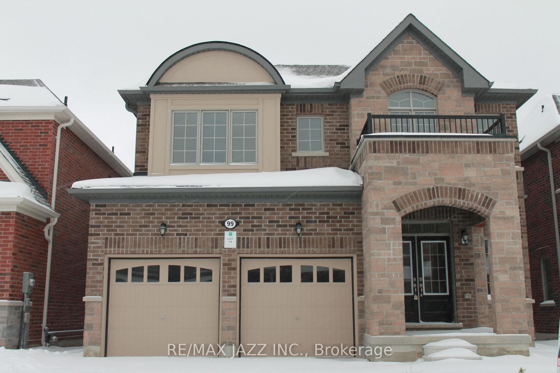 99 Robin Trail photo 1