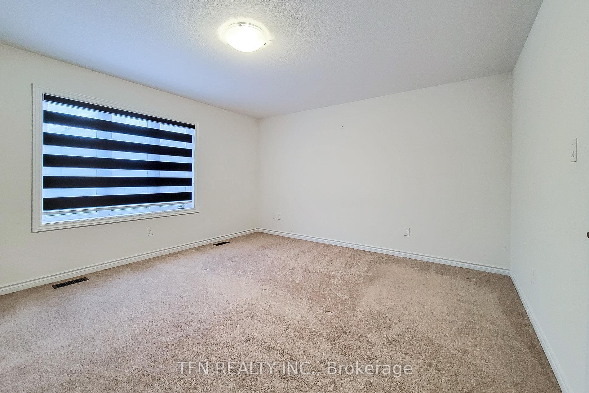 73 Flagg Avenue photo 14