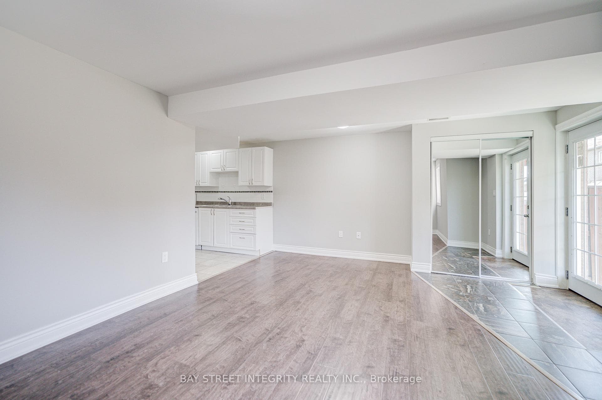 108 Catalpa Crescent photo 43