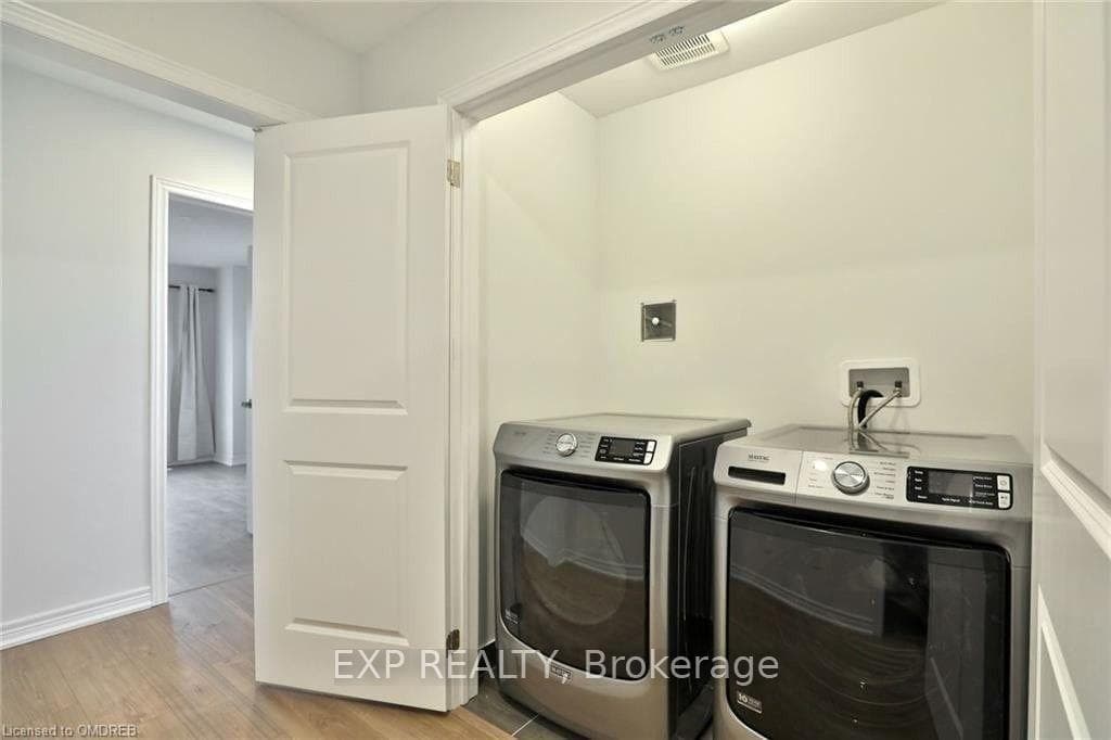 74 Hibiscus Lane photo 6