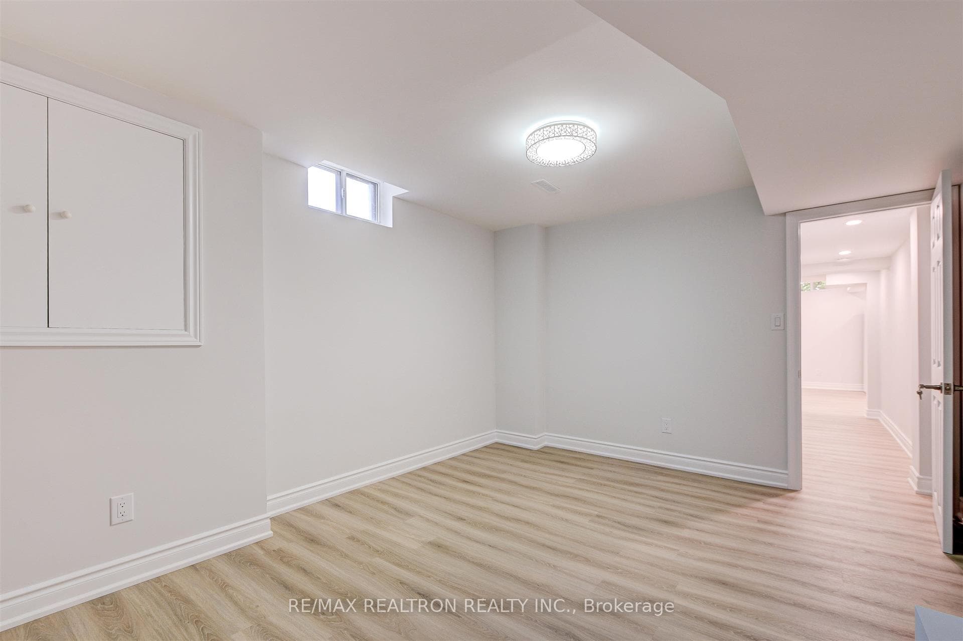 12 Randall Avenue Unit Lower photo 12