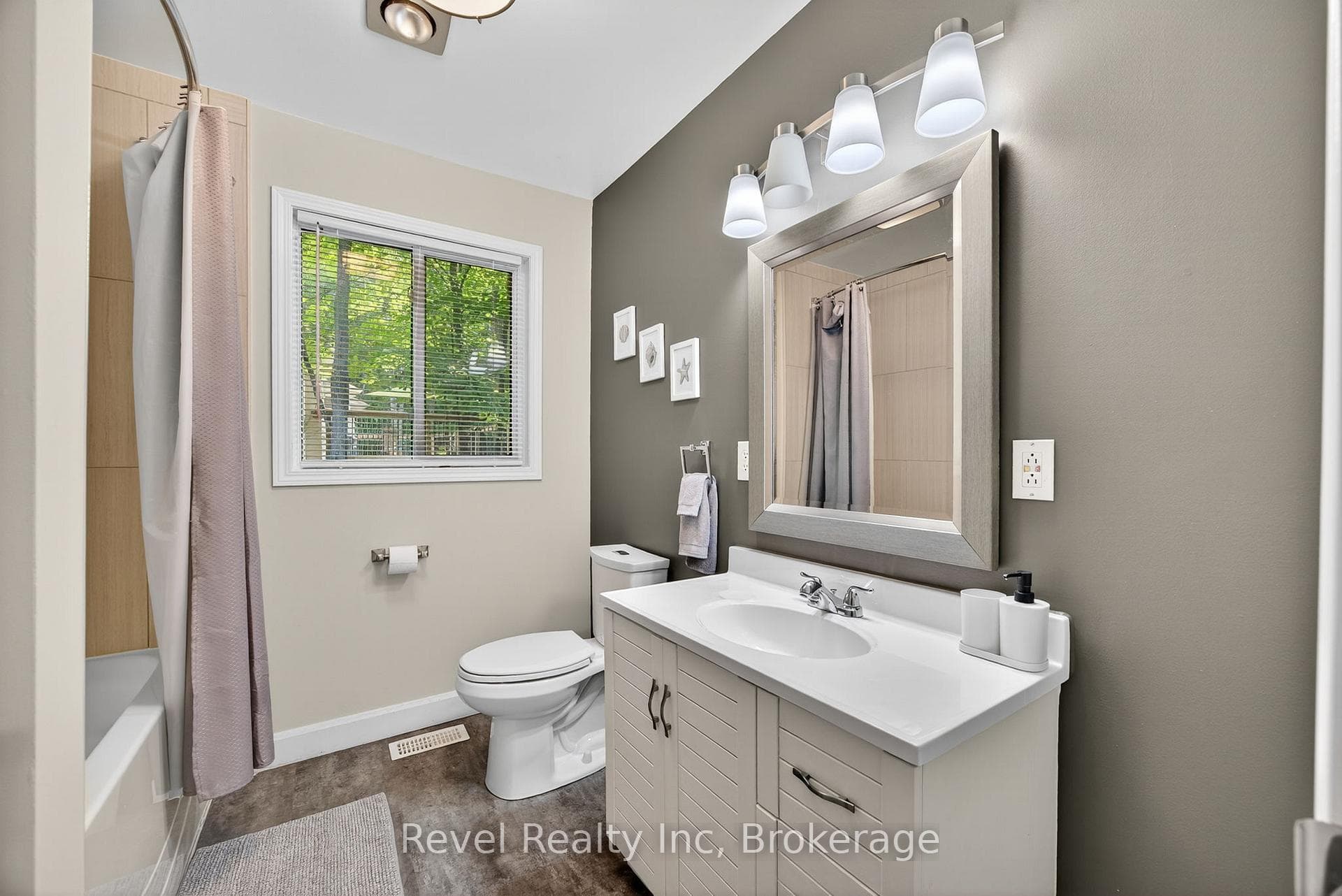 78 FOREST Circle photo 19