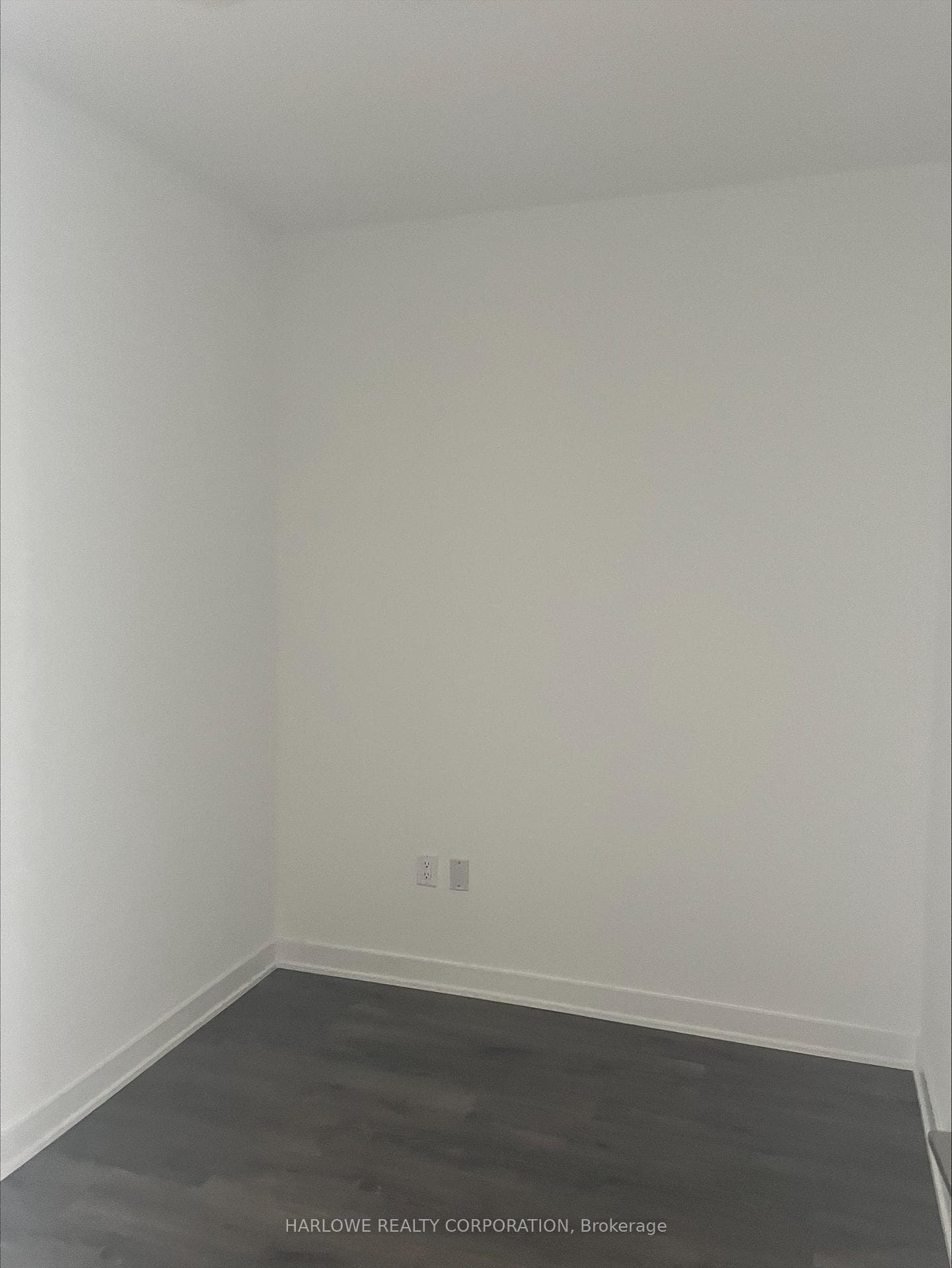 95 Oneida Crescent Unit 1401 photo 6