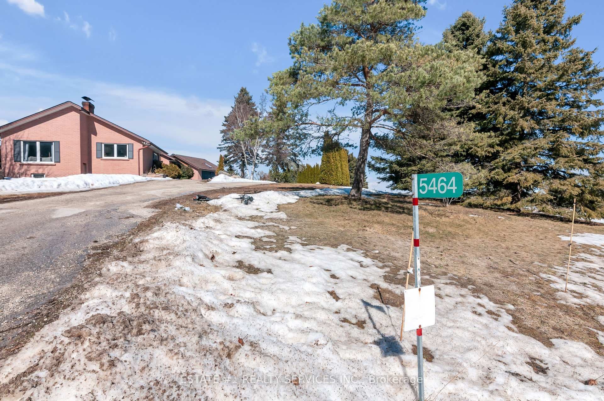 5464 6th Line photo 40