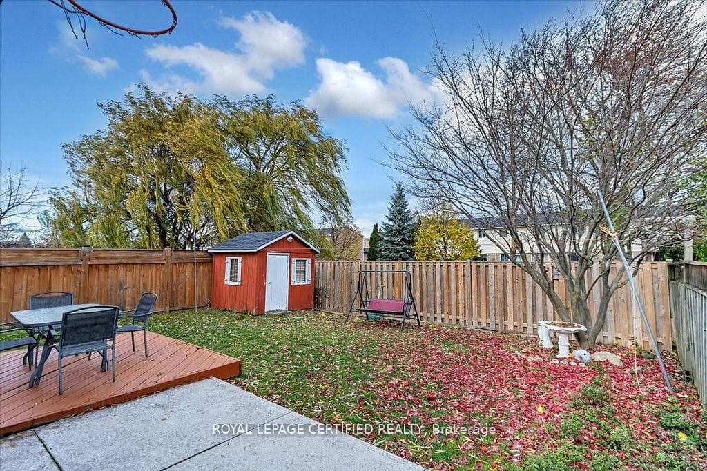 35 Trenholme Crescent photo 41