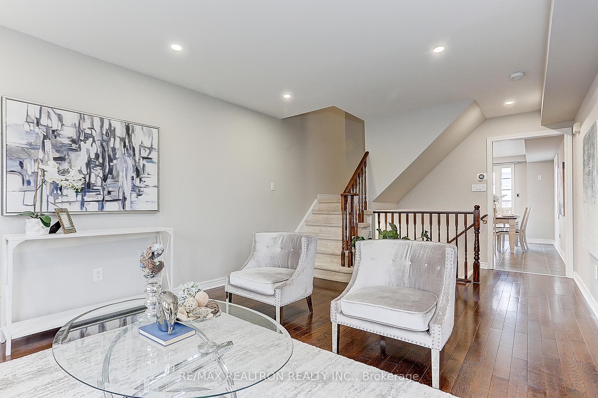 2718 Bur Oak Avenue photo 18
