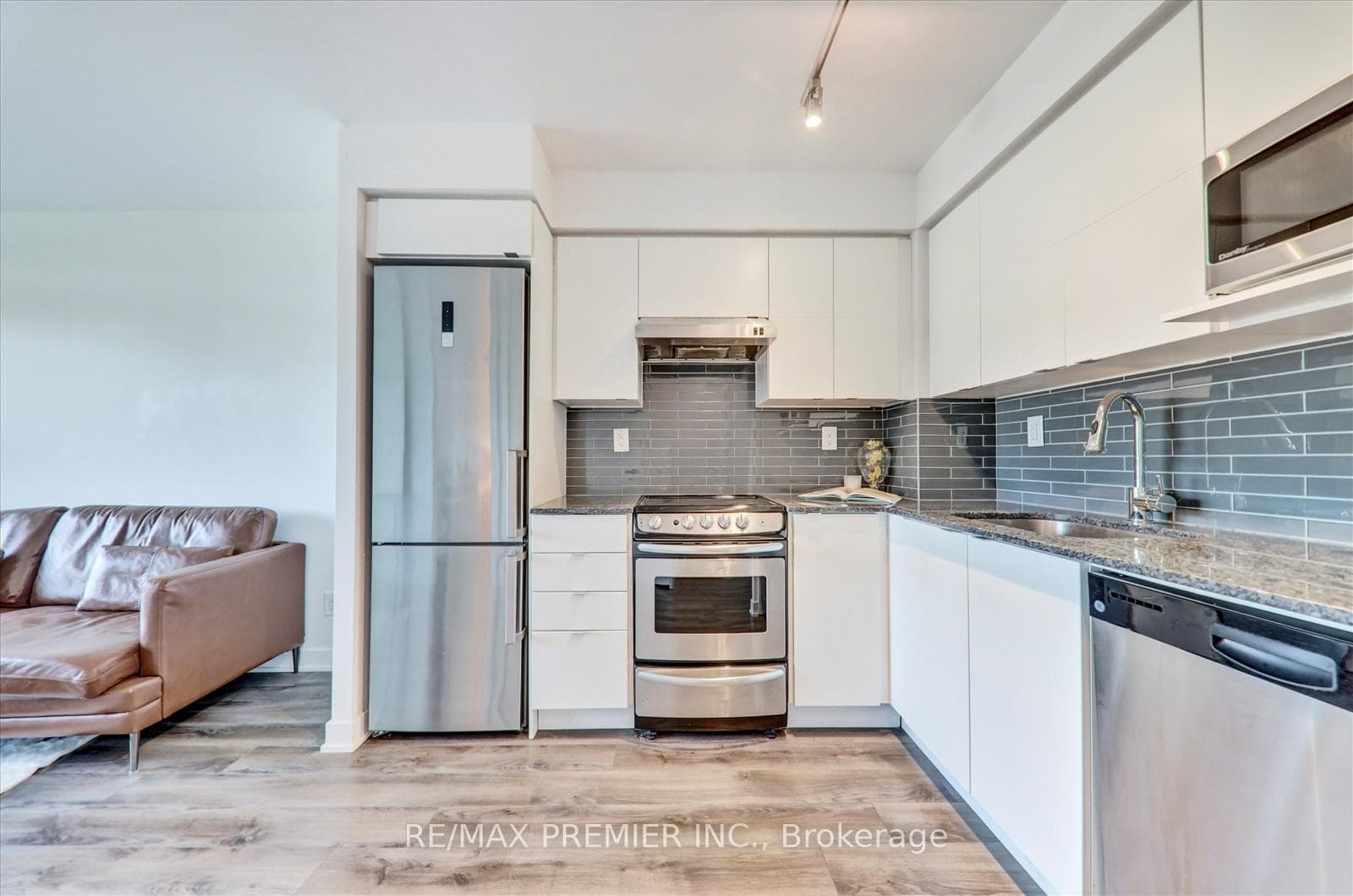 160 Flemington Road Unit 420 photo 13
