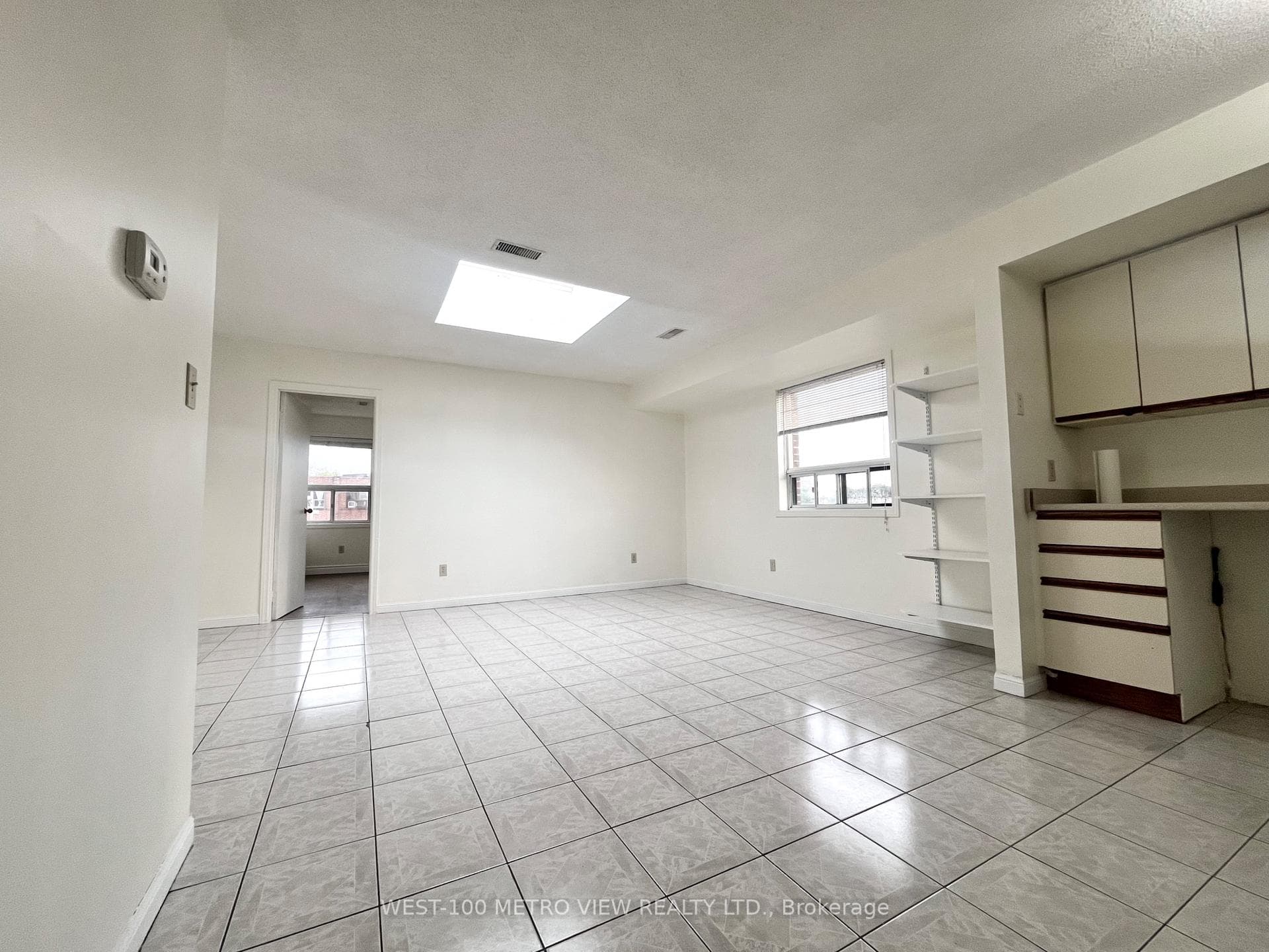 1686 St Clair Avenue Unit 3A photo 3