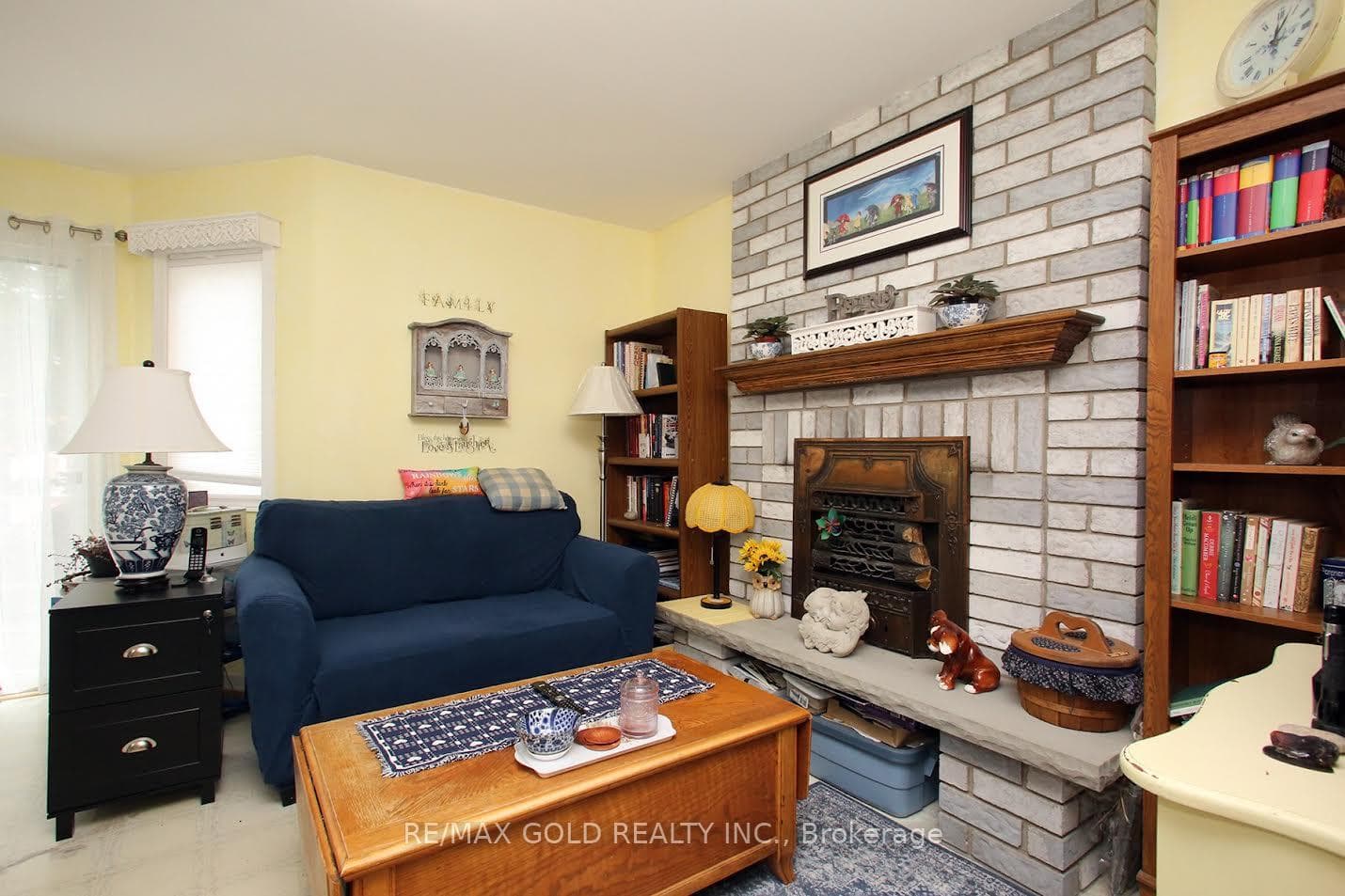 65 Cheviot Crescent photo 5
