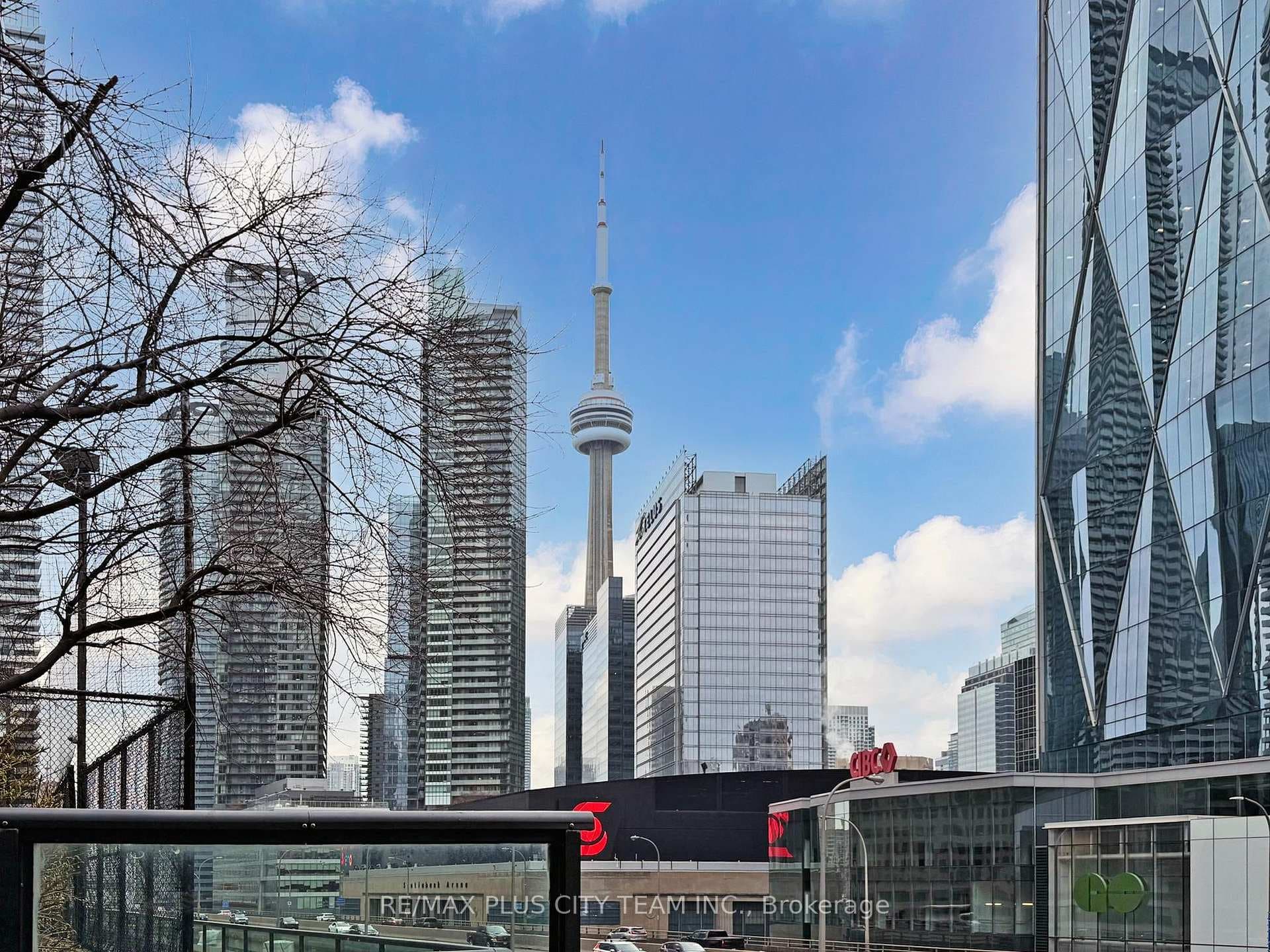 16 Yonge Street Unit 502 photo 4