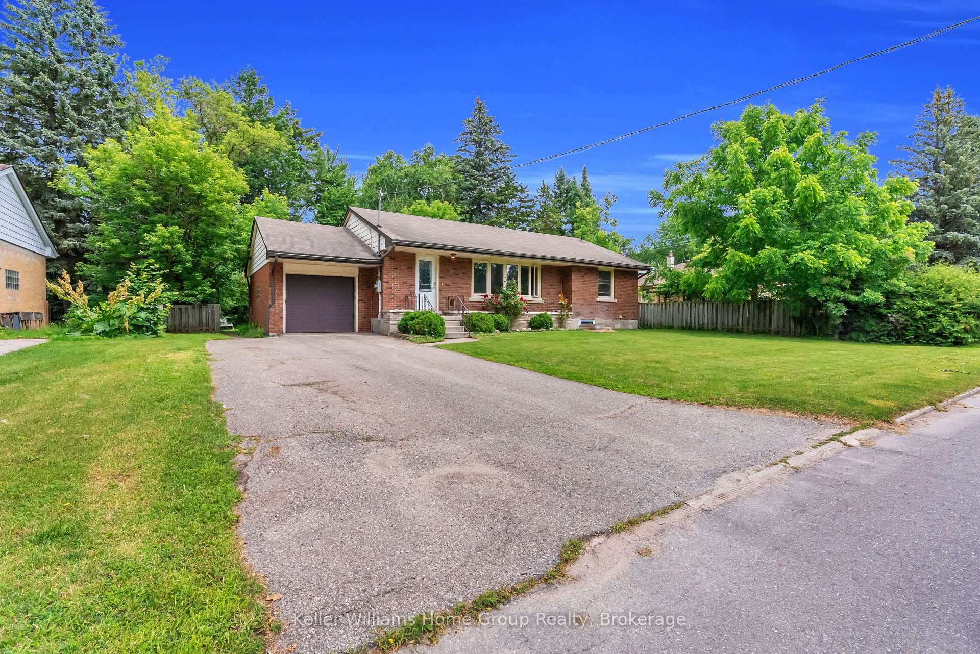 24 Caledonia Street photo 3